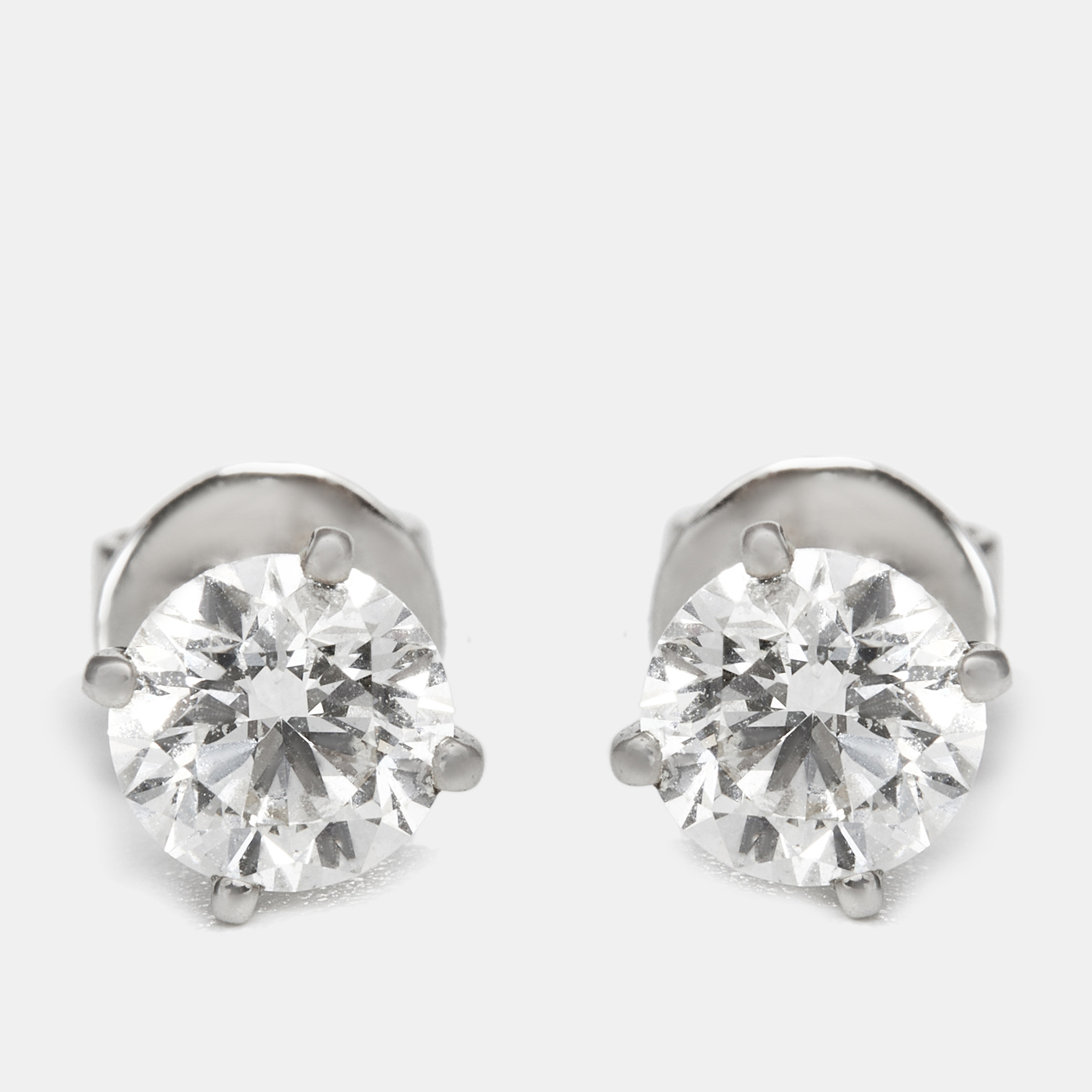 The diamond edit daily wear elegant solitaire diamonds (1.00 ct) 18k white gold stud earrings
