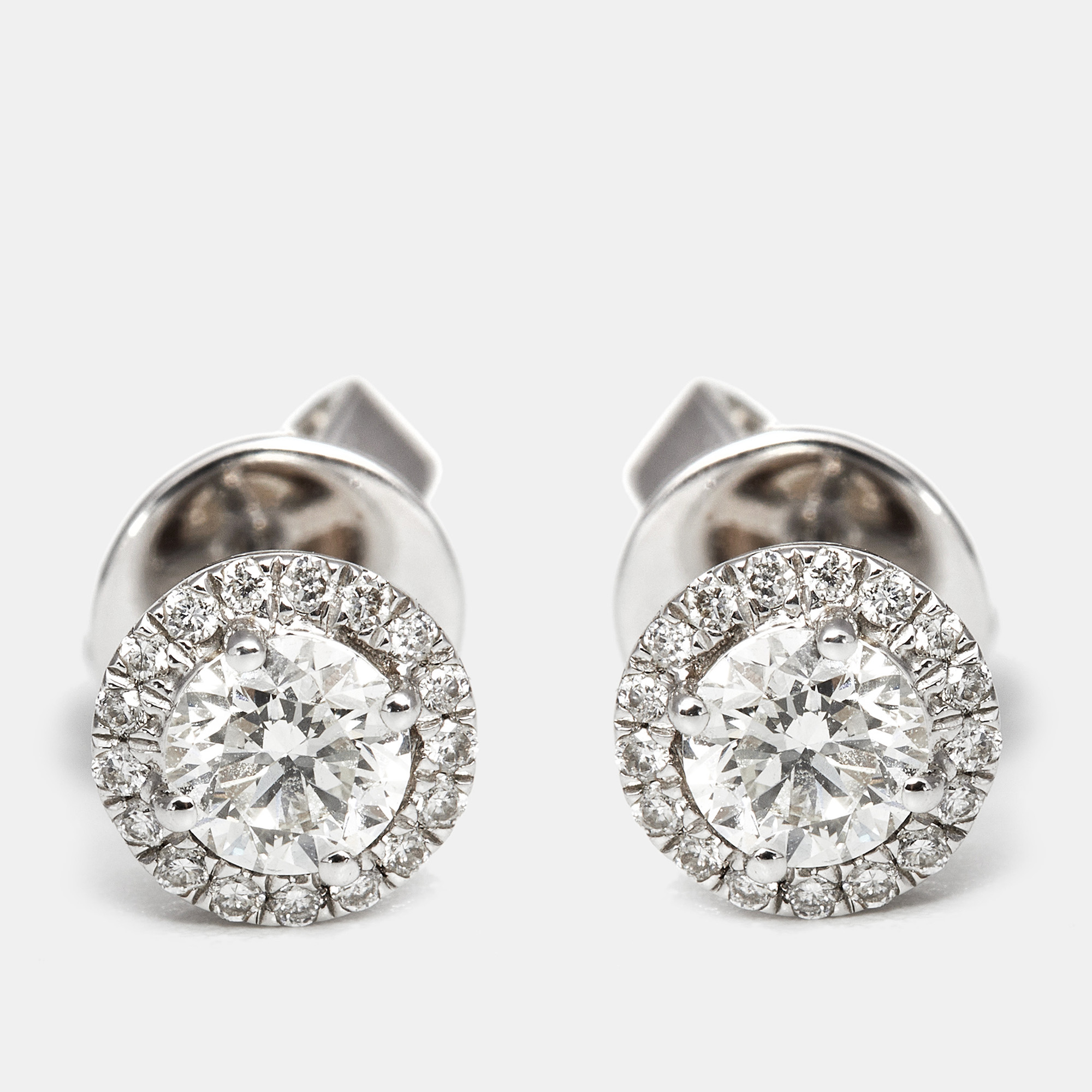 The diamond edit daily wear diamond 0.52 cts 18k white gold stud earrings