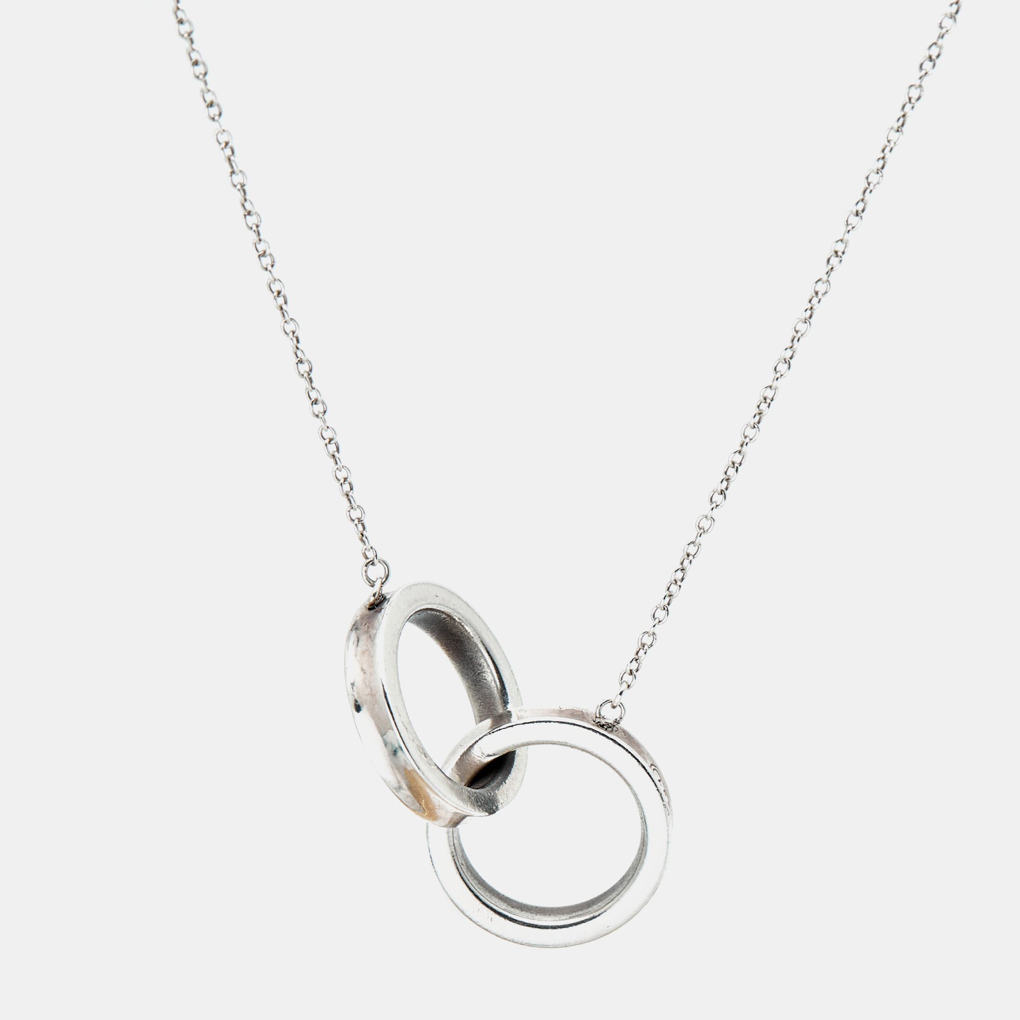 Tiffany & Co. 1837 Interlocking Circles Sterling Silver Necklace
Tiffany & Co. 1837 Interlocking Circles Sterling Silver Necklace