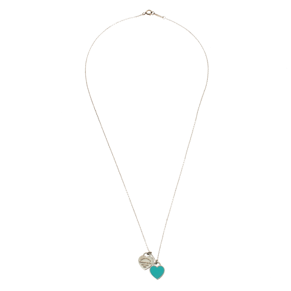 Tiffany & Co. Return to Tiffany Enamel Double Heart Tag Silver Pendant Necklace
Tiffany & Co. Return to Tiffany Enamel Double Heart Tag Silver Pendant Necklace