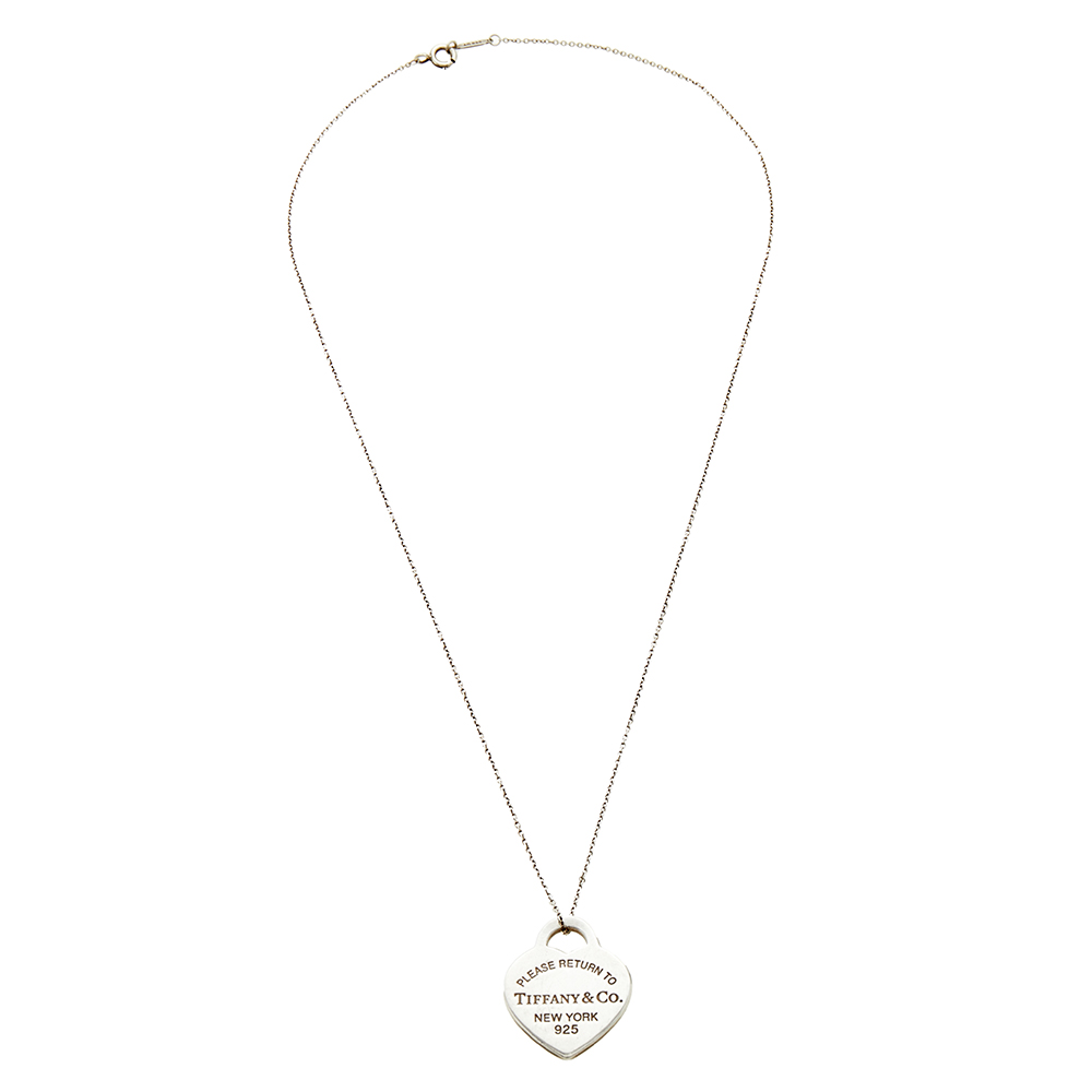 Tiffany & Co. Return To Tiffany Sterling Silver Heart Tag Pendant Necklace
Tiffany & Co. Return To Tiffany Sterling Silver Heart Tag Pendant Necklace