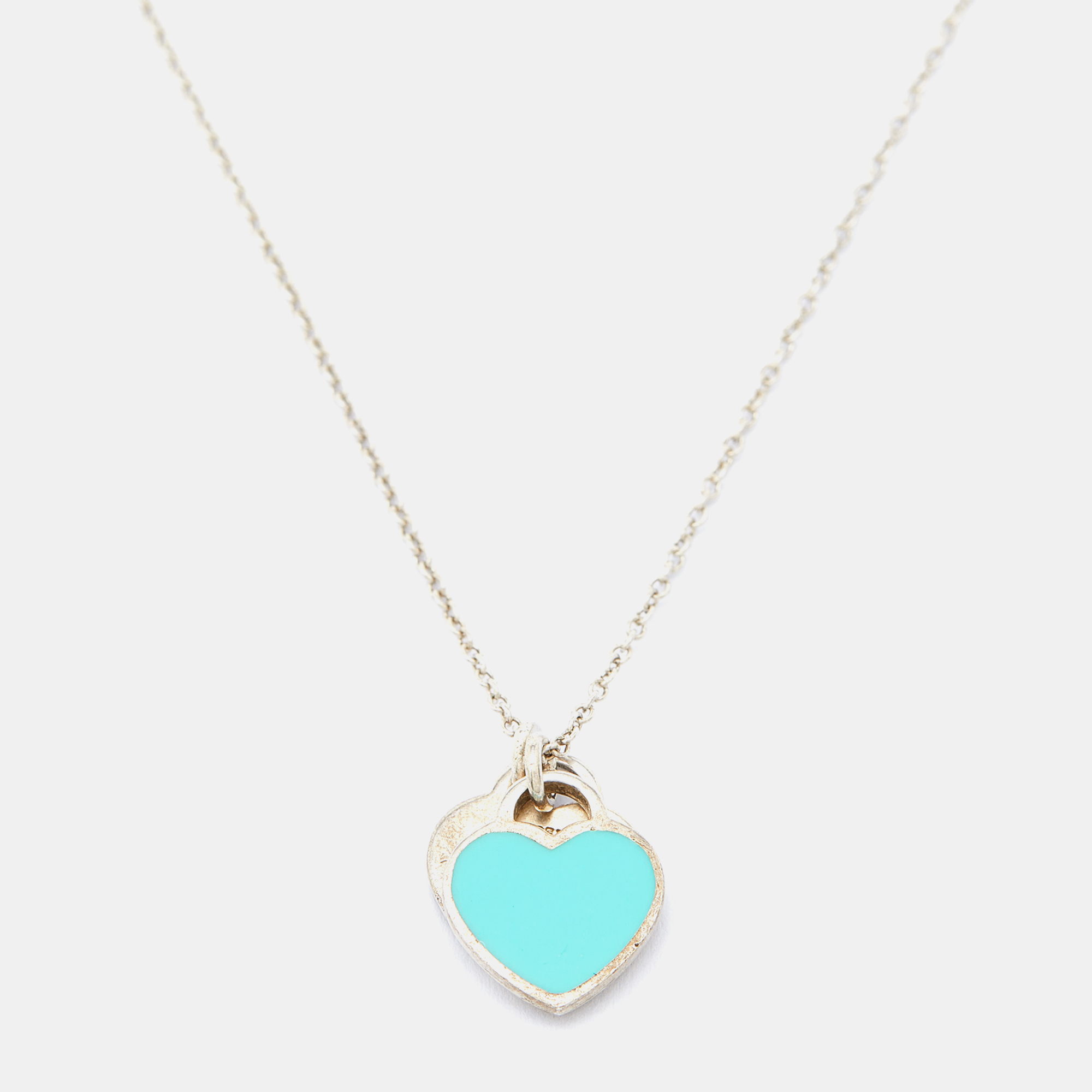 Tiffany & Co. Return to Tiffany Blue Enamel Sterling Silver Double Heart Tag Pendant Necklace
Tiffany & Co. Return to Tiffany Blue Enamel Sterling Silver Double Heart Tag Pendant Necklace