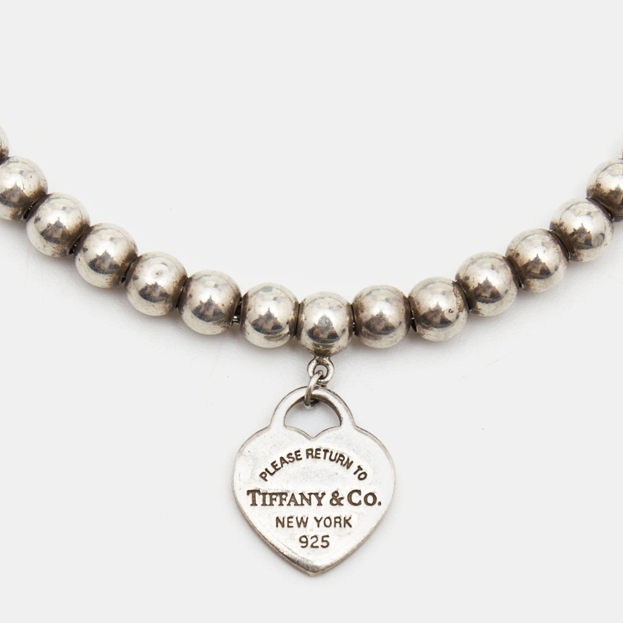 Tiffany & Co. Return to Tiffany Sterling Silver Heart Charm Bead Bracelet
Tiffany & Co. Return to Tiffany Sterling Silver Heart Charm Bead Bracelet