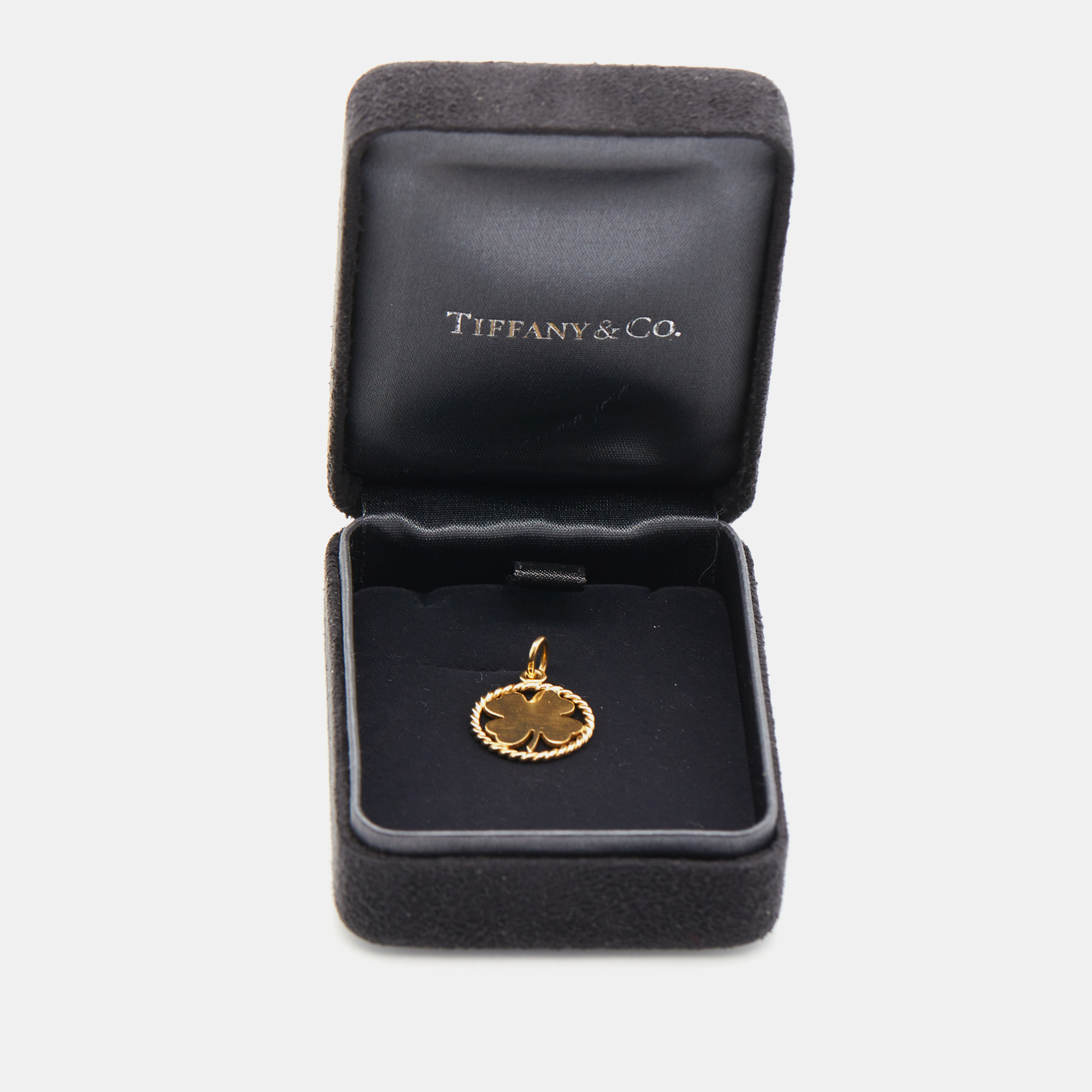 Tiffany & Co. Four Leaf Clover 18k Yellow Gold Round Pendant