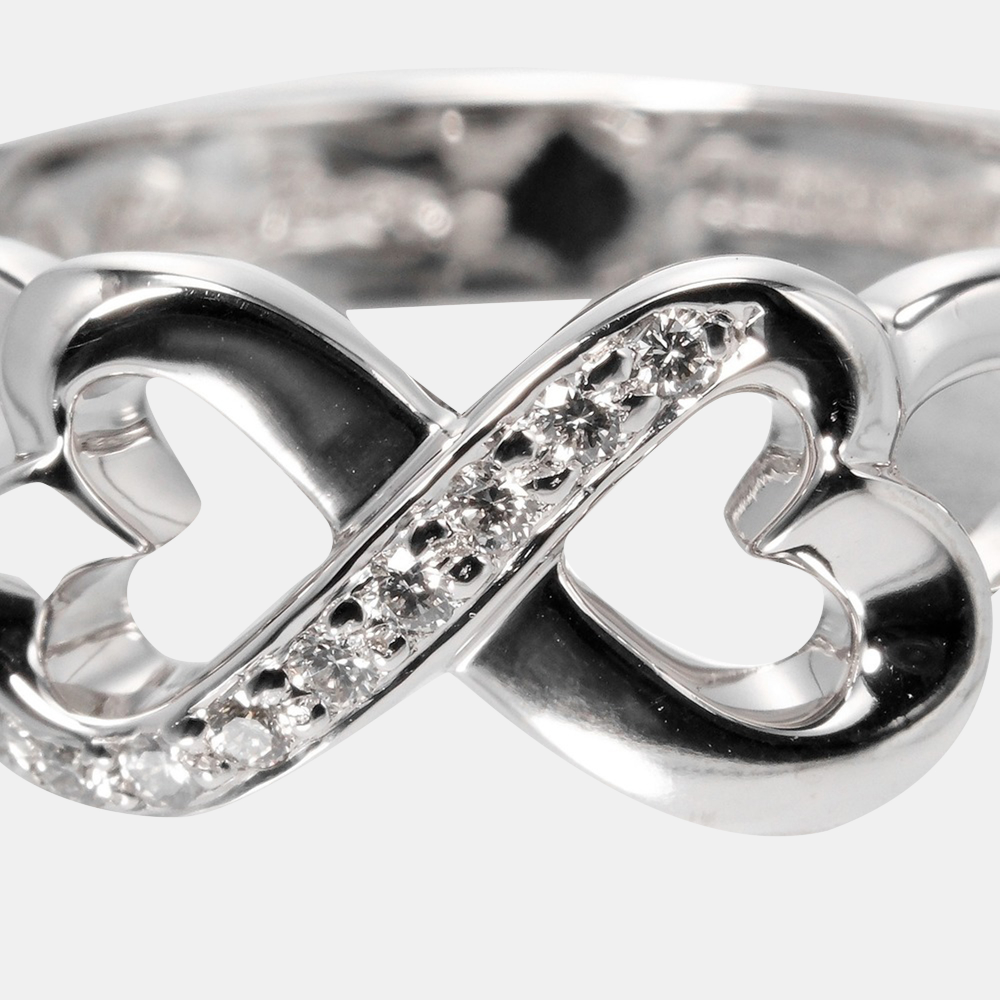 Tiffany & Co. 18K White Gold And Diamond Paloma Picasso Loving Heart Ring EU 50.5