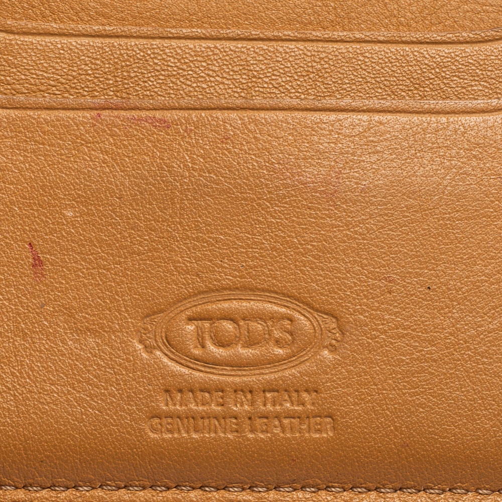 Tod's Tan Leather Card Holder