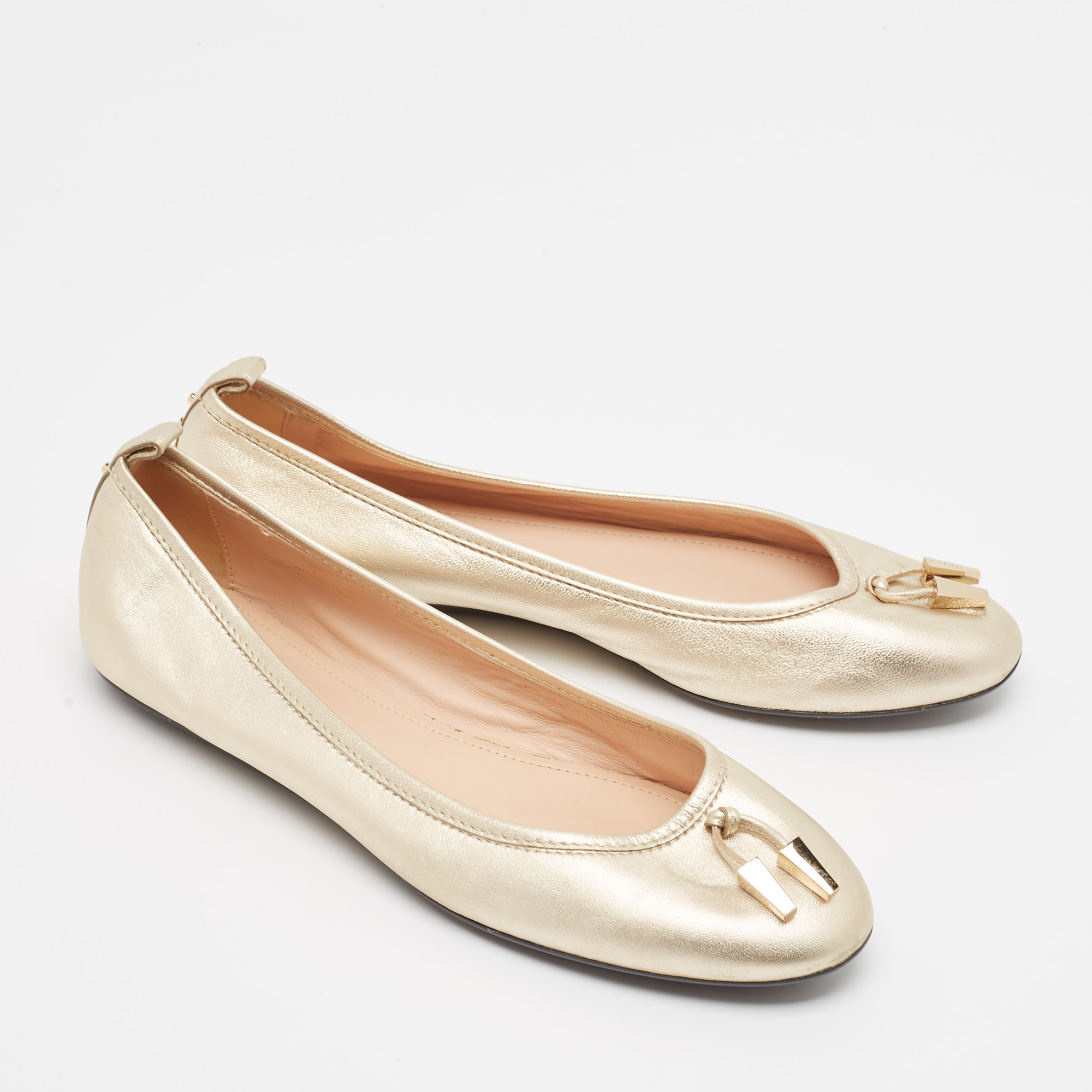 Tod's Metallic Gold Leather Ballet Flats Size 37