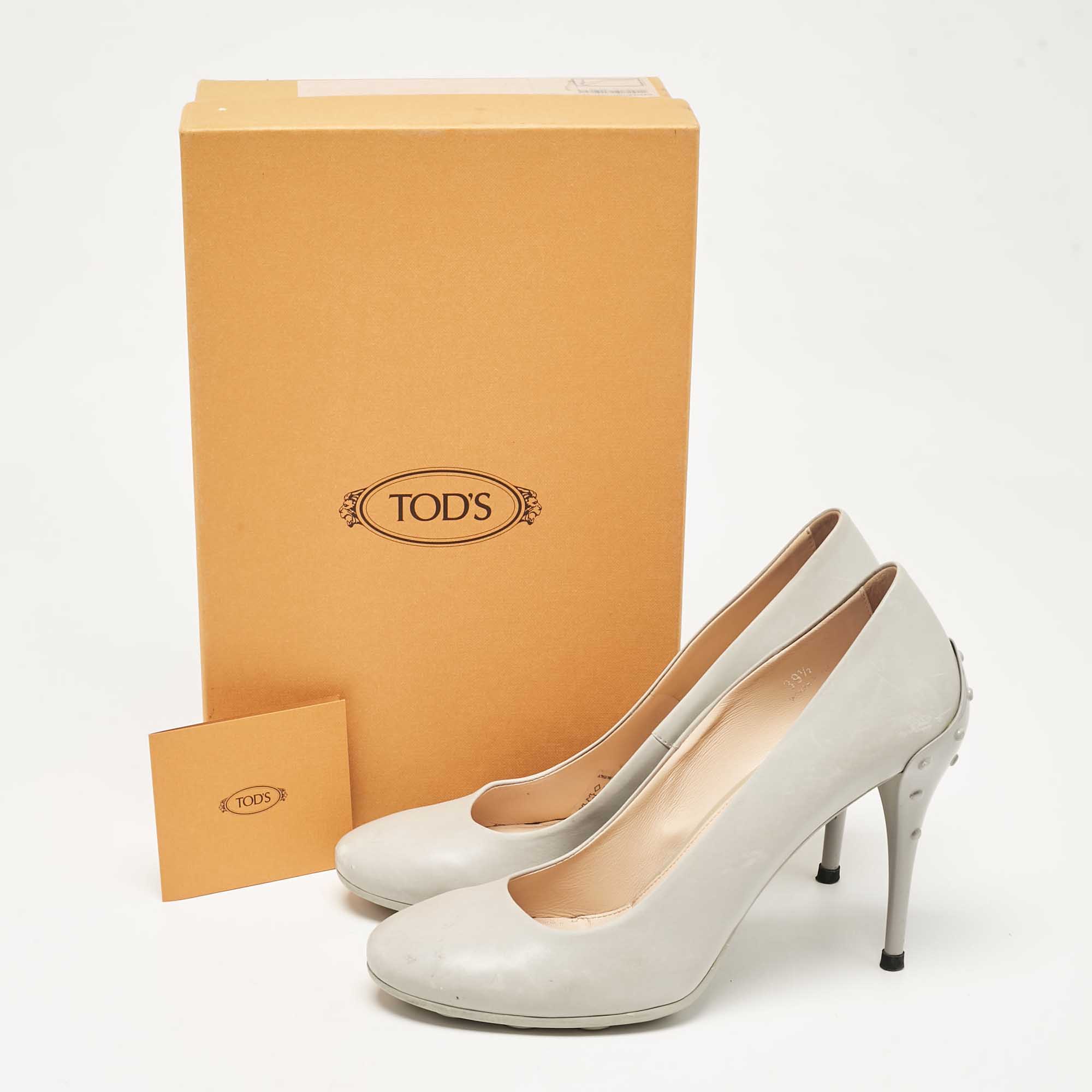 Tod's Grey Leather Round Toe Pumps Size 39.5