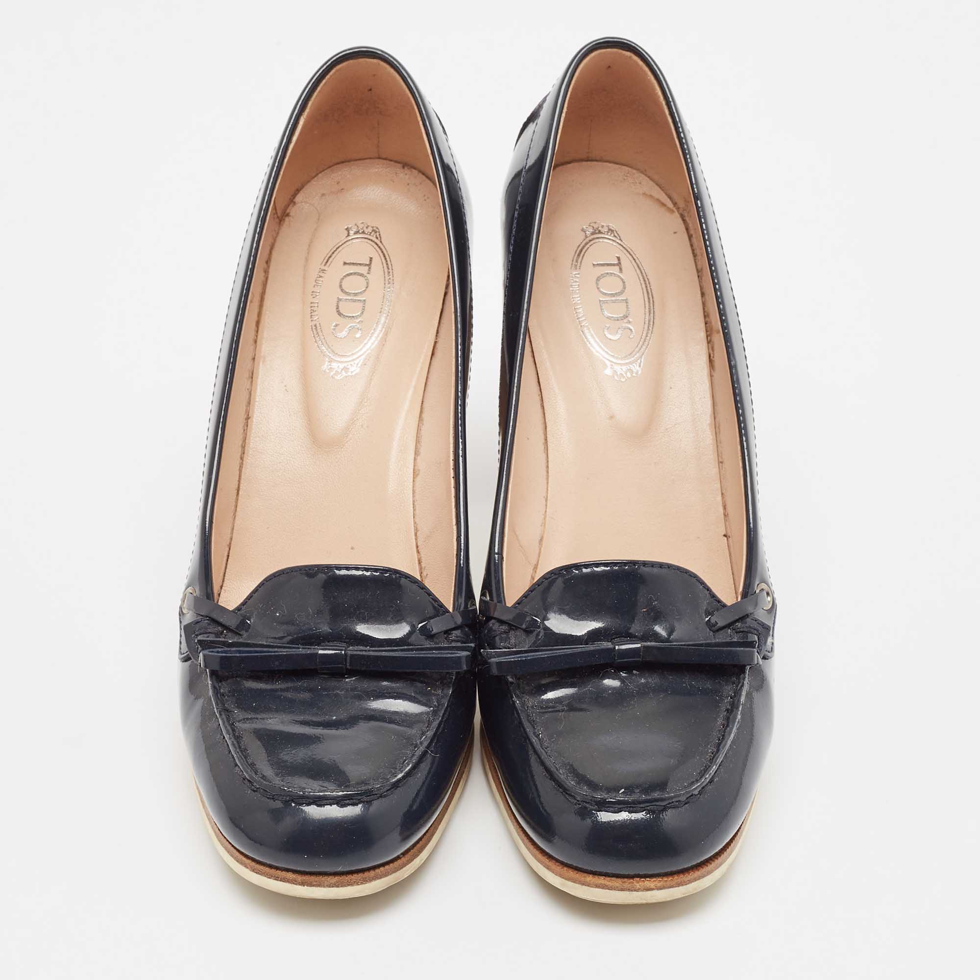 Tod's Navy Blue Patent Leather Block Heel Pumps Size 39.5