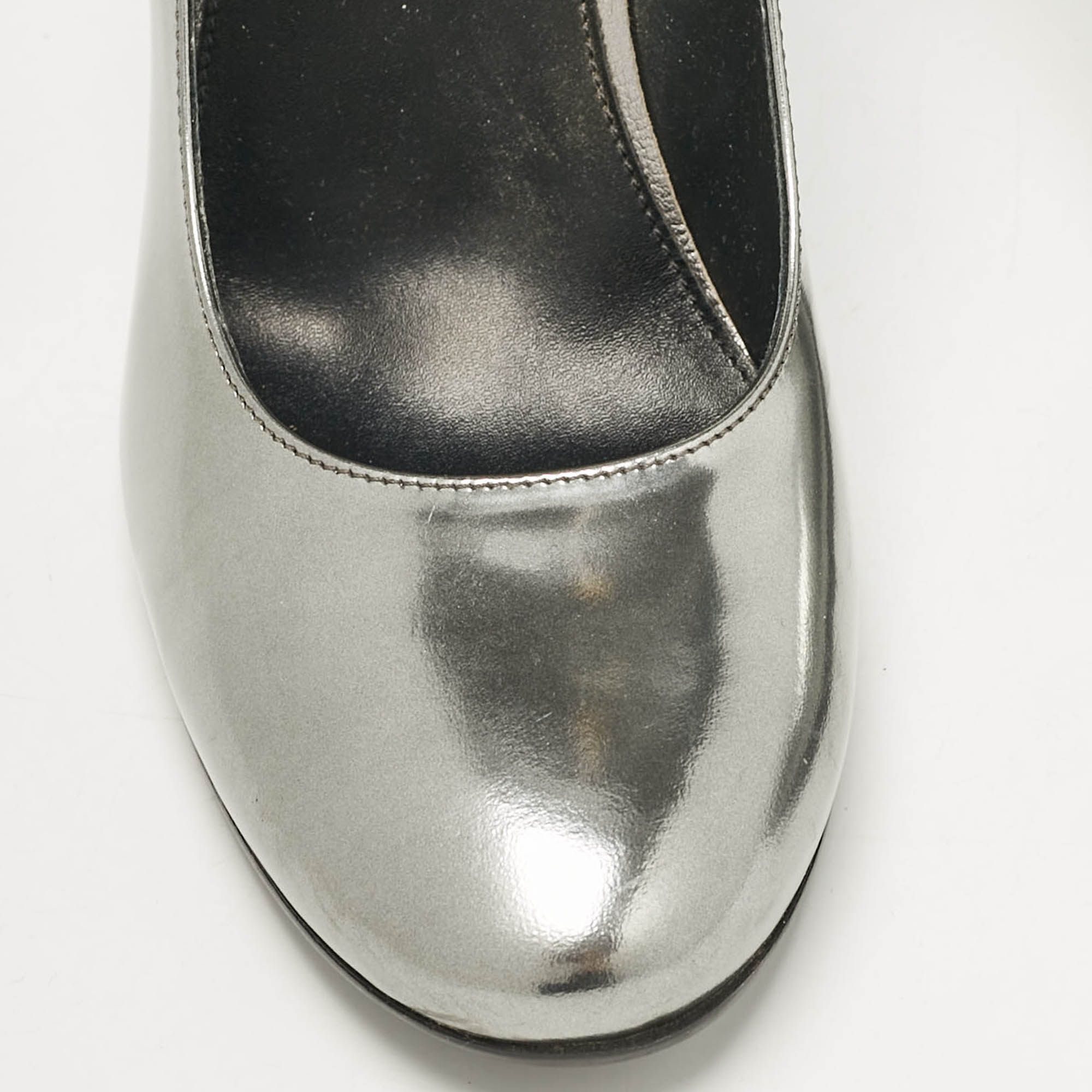 Tod's Grey Patent Leather Pumps Size 40