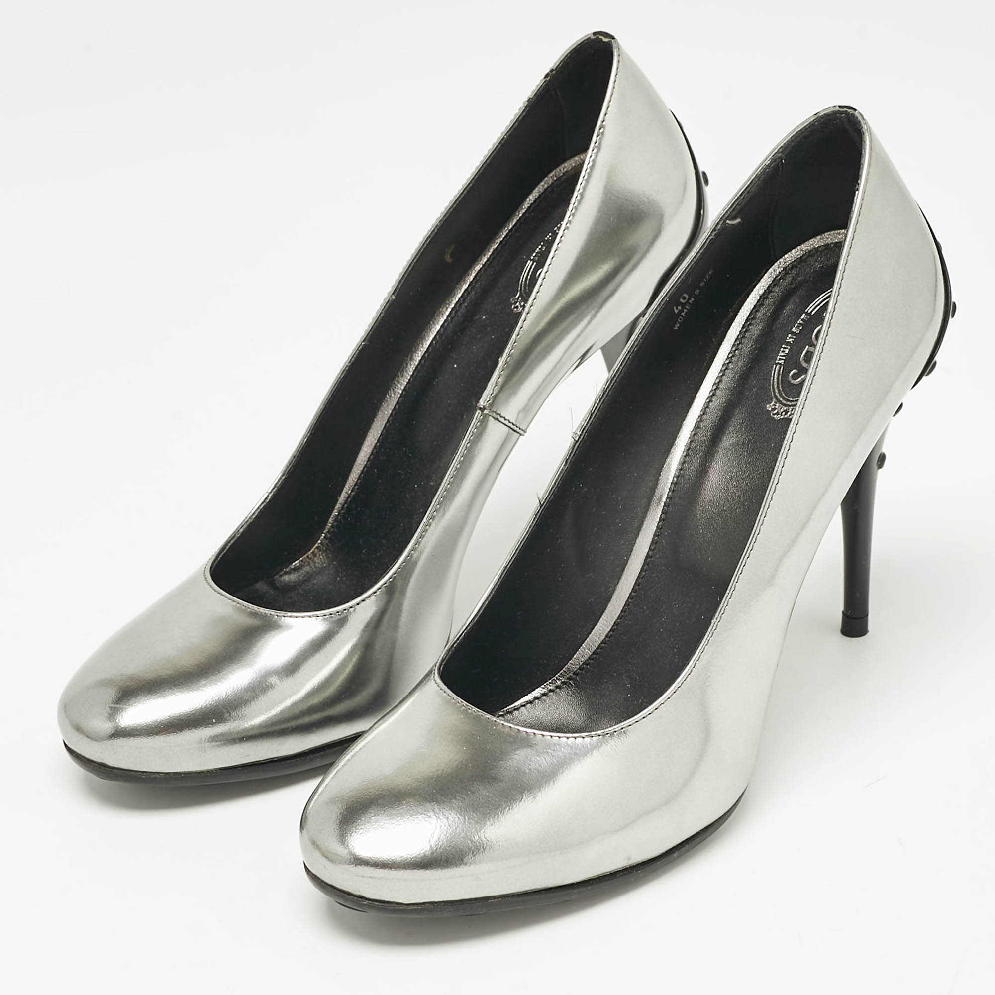 Tod's Grey Patent Leather Pumps Size 40