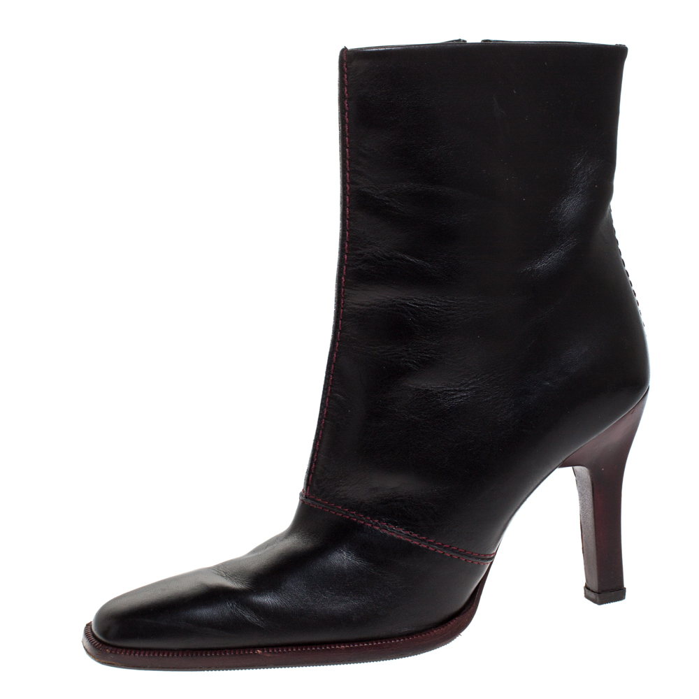 Image of Tod's Black Leather Pointed Toe Ankle Boots Size