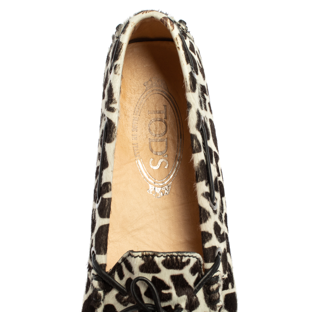 Tod's White/Brown Leopard Print Fur Loafers Size 36.5