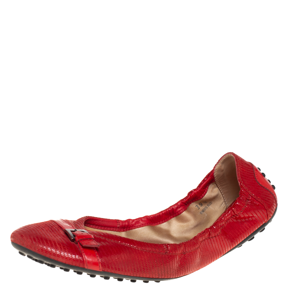 Tod's Red Textured Patent Leather Scrunch Ballet Flats Size 39.5