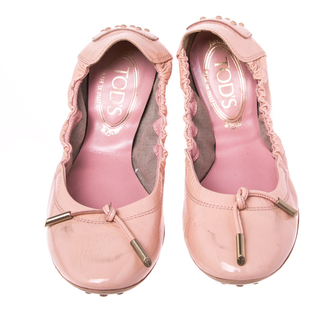 Tod's Salmon Pink Patent Leather Ballerina Scrunch Flats Size 37
