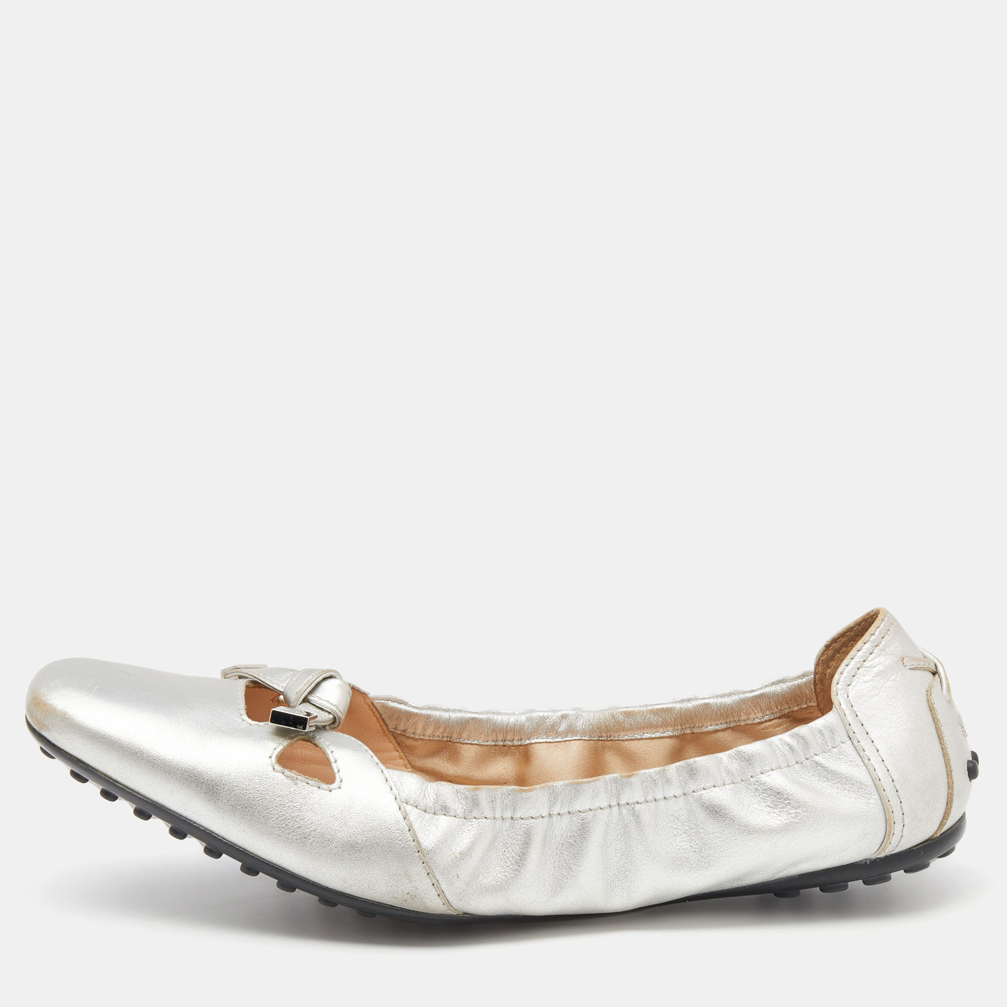 Tod's Metallic Silver Leather Scrunch Ballet Flats Size 37.5