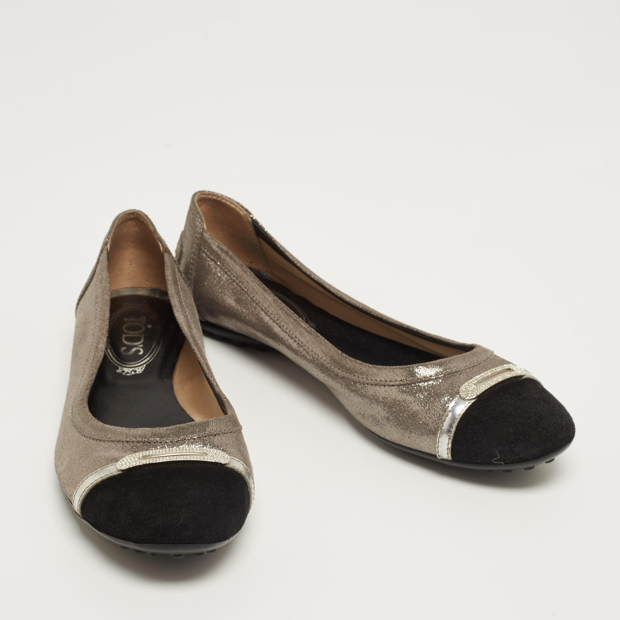 Tod's Silver/Black Nubuck Leather And Suede Cap Toe Ballet Flats Size 38.5