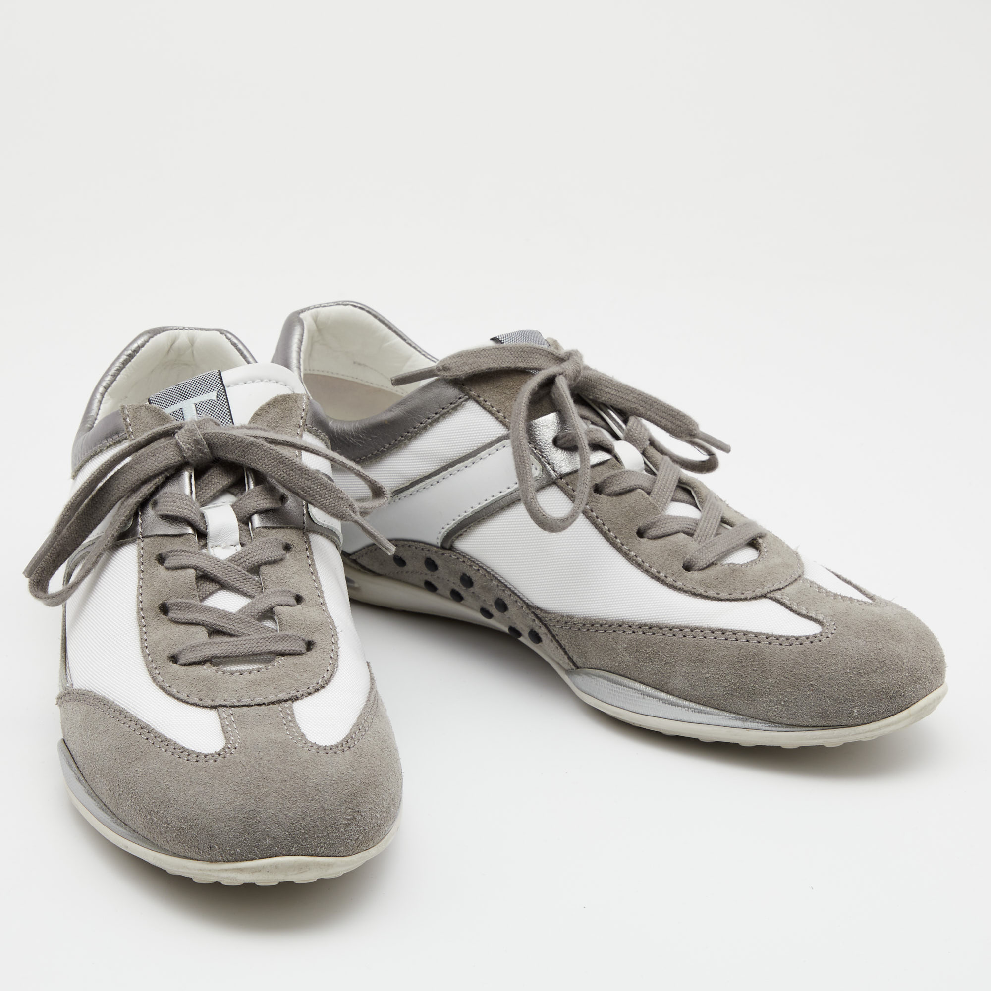 Tod's Grey/White Leather And Suede Lace Up Sneakers Size 40