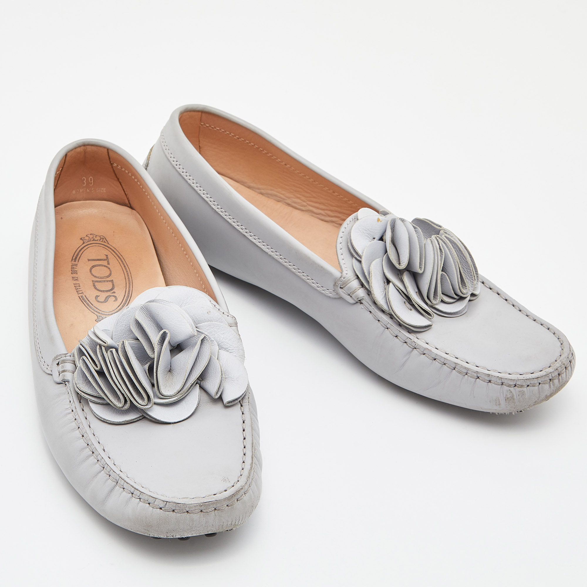 Tod's Grey Leather Flower Gommini Slip On Loafers Size 39