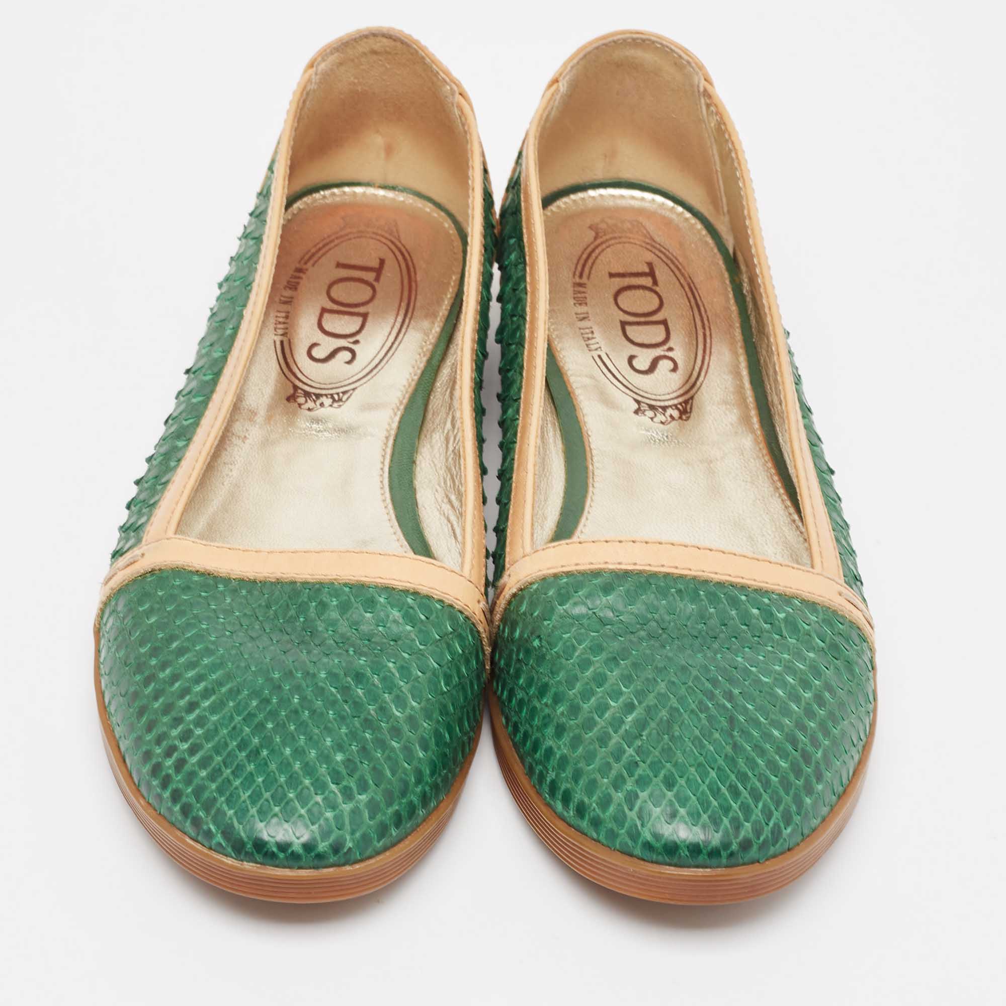 Tod's Green/Tan Snakeskin And Leather Loafers Size 35.5