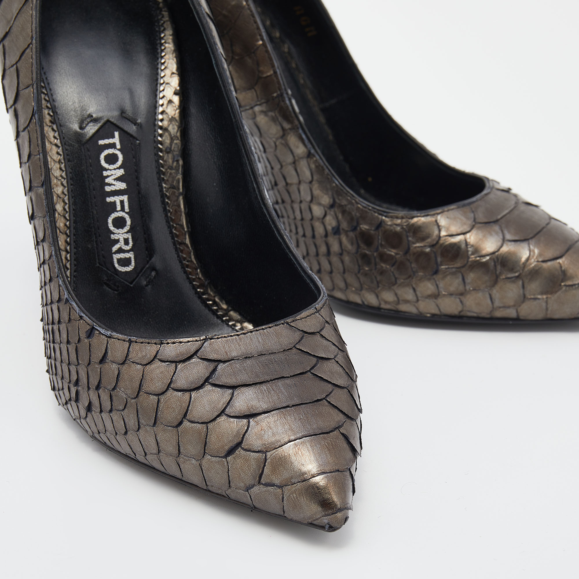 Tom Ford Metallic Grey Python Leather Pointed Toe Pumps Size 35