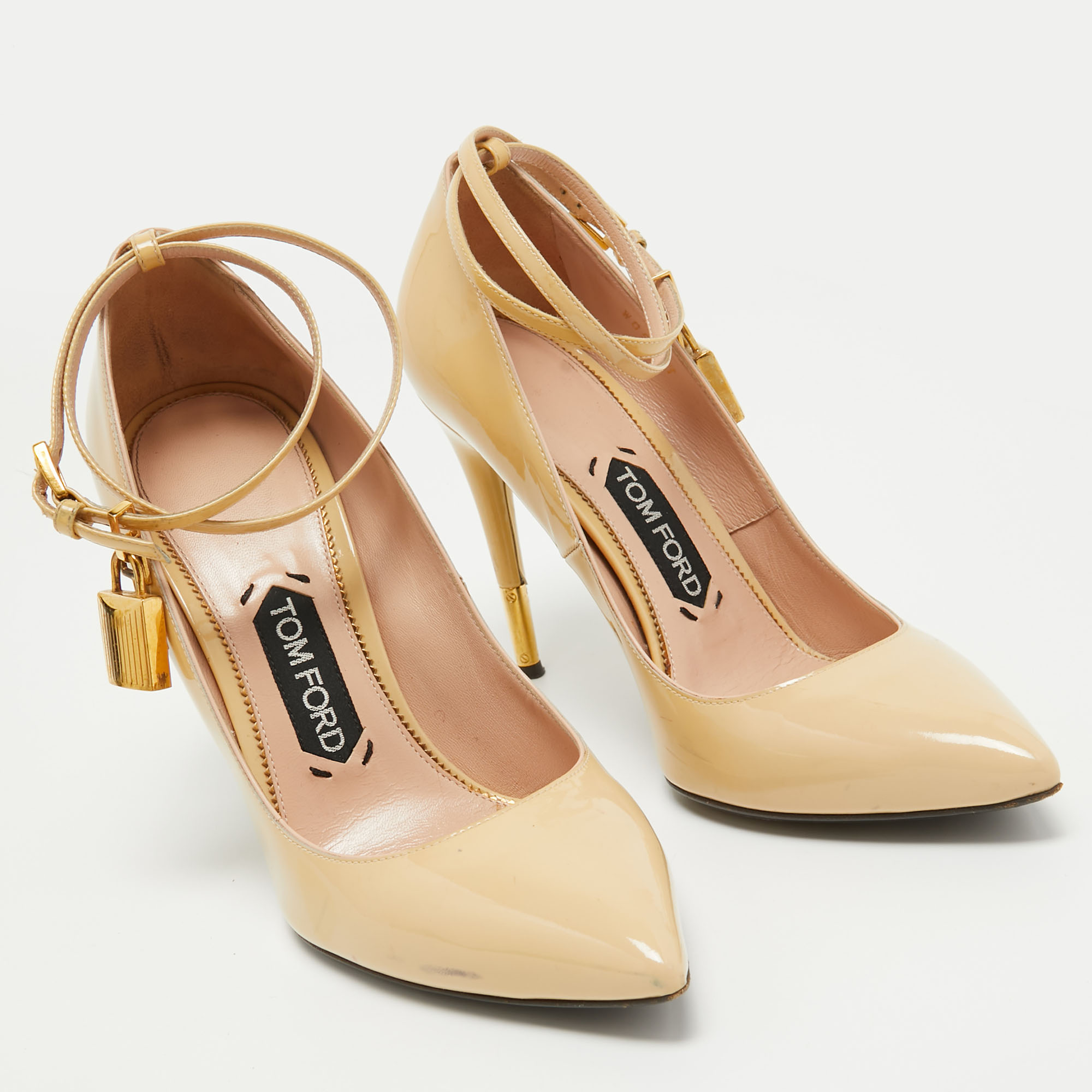 Tom Ford Beige Patent Leather Padlock Pumps Size 38.5