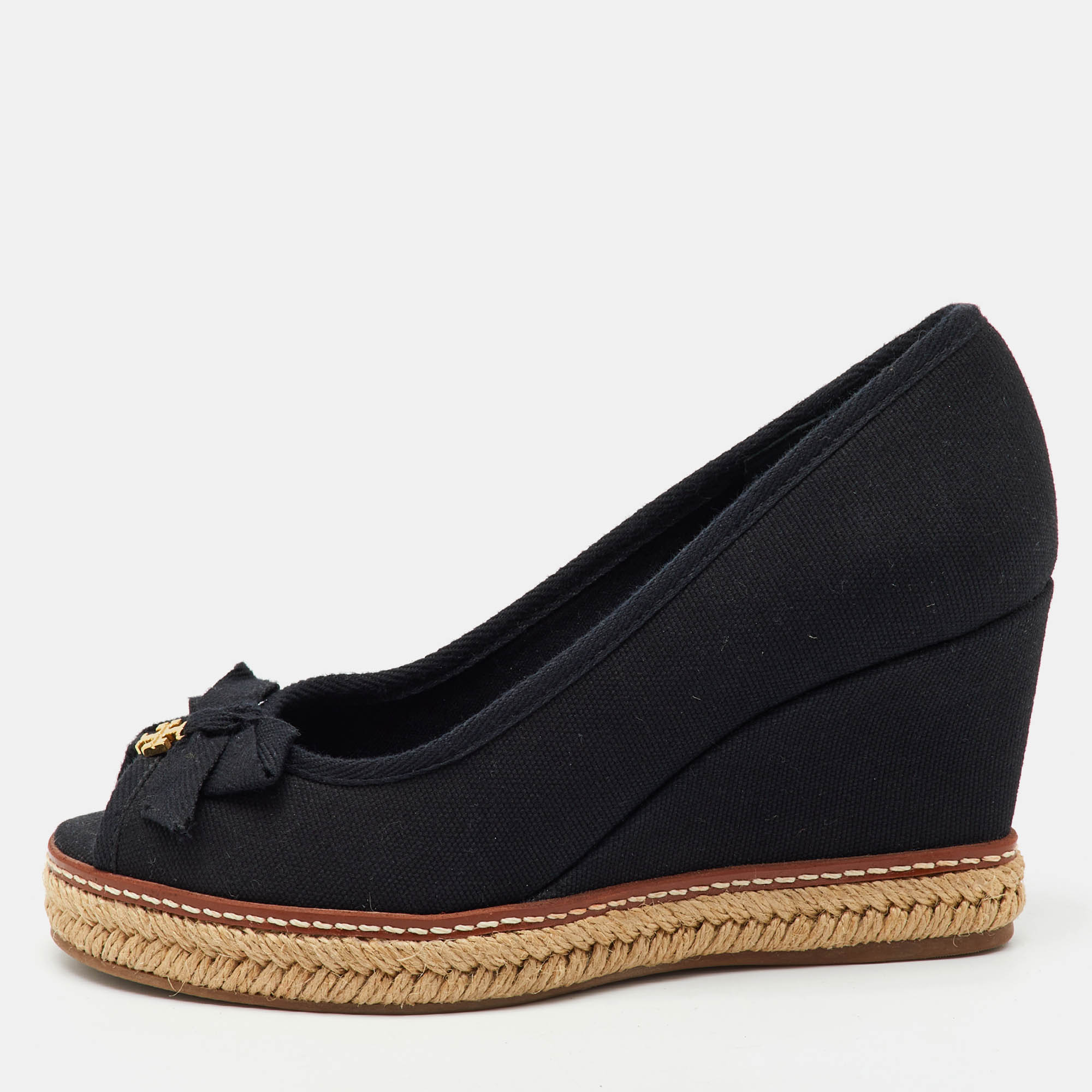 Tory Burch Black Canvas Jackie Wedge Platform Espadrille Peep Toe Pumps Size 36
Tory Burch Black Canvas Jackie Wedge Platform Espadrille Peep Toe Pumps Size 36