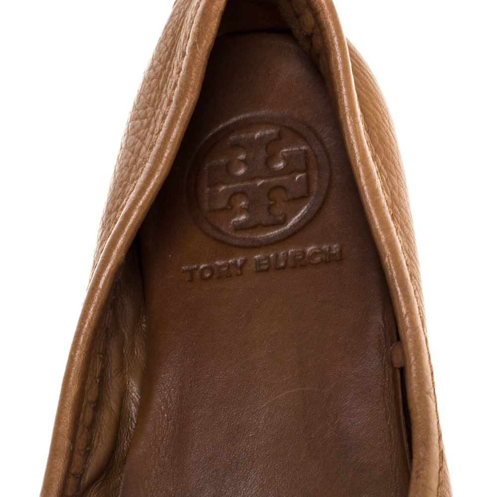Tory Burch Tan Leather Lawrence Tassel And Logo Embellished Loafers Size 36.5