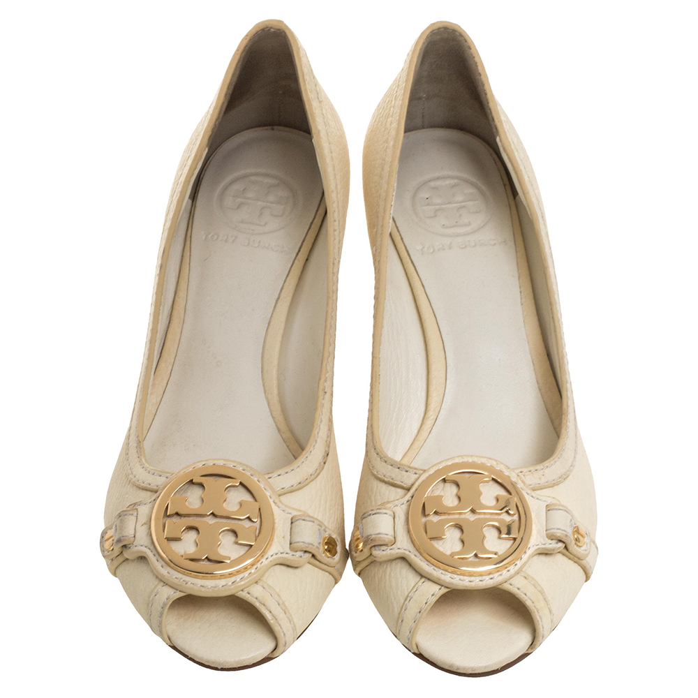 Tory Burch Off White Leather Logo Embellished Wedge Pumps Size 37