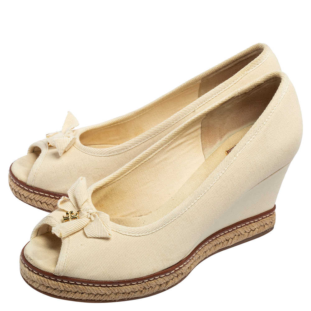 Tory Burch White Canvas Jackie Wedge Pumps Size 38.5