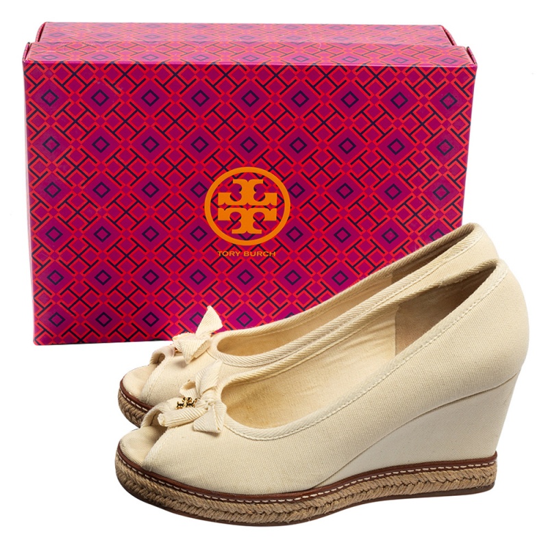 Tory Burch White Canvas Jackie Wedge Pumps Size 38.5
