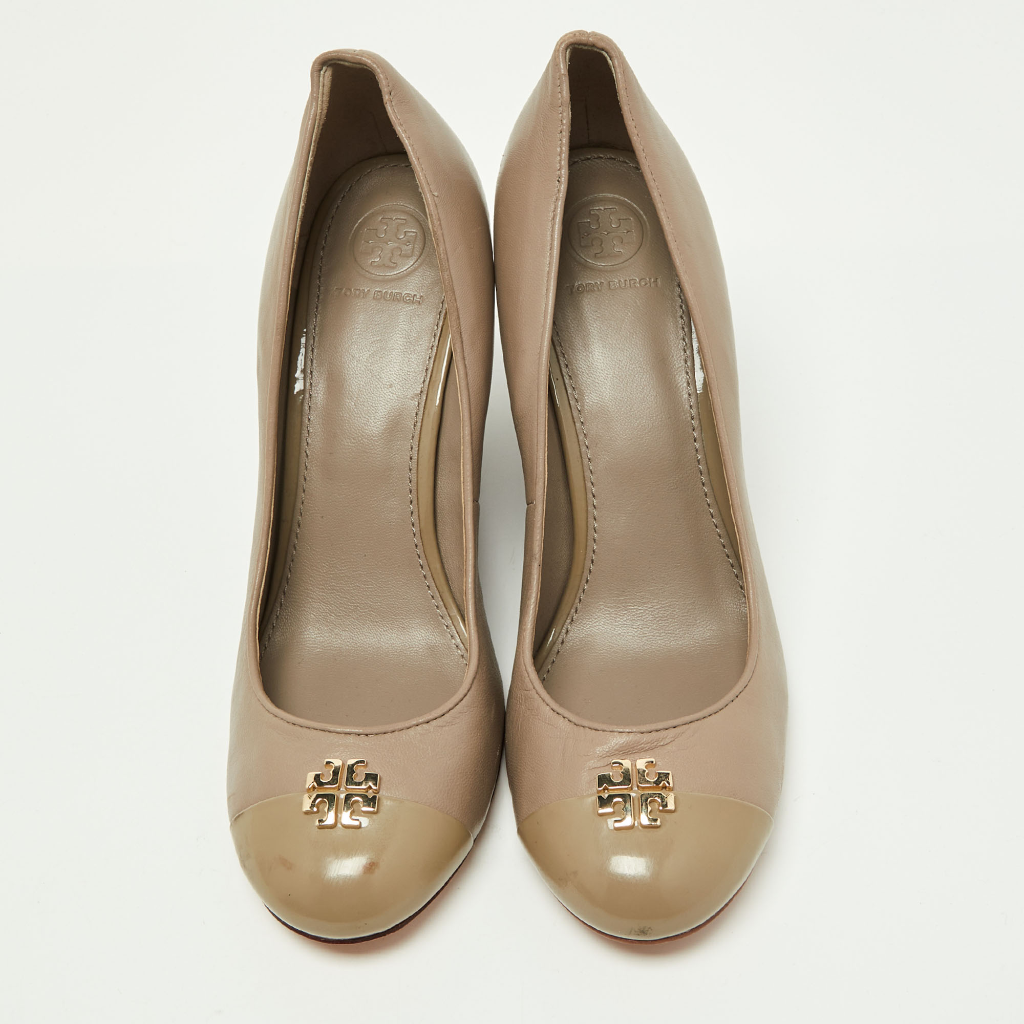 Tory Burch Beige Patent And Leather Wedge Pumps Size 39.5
