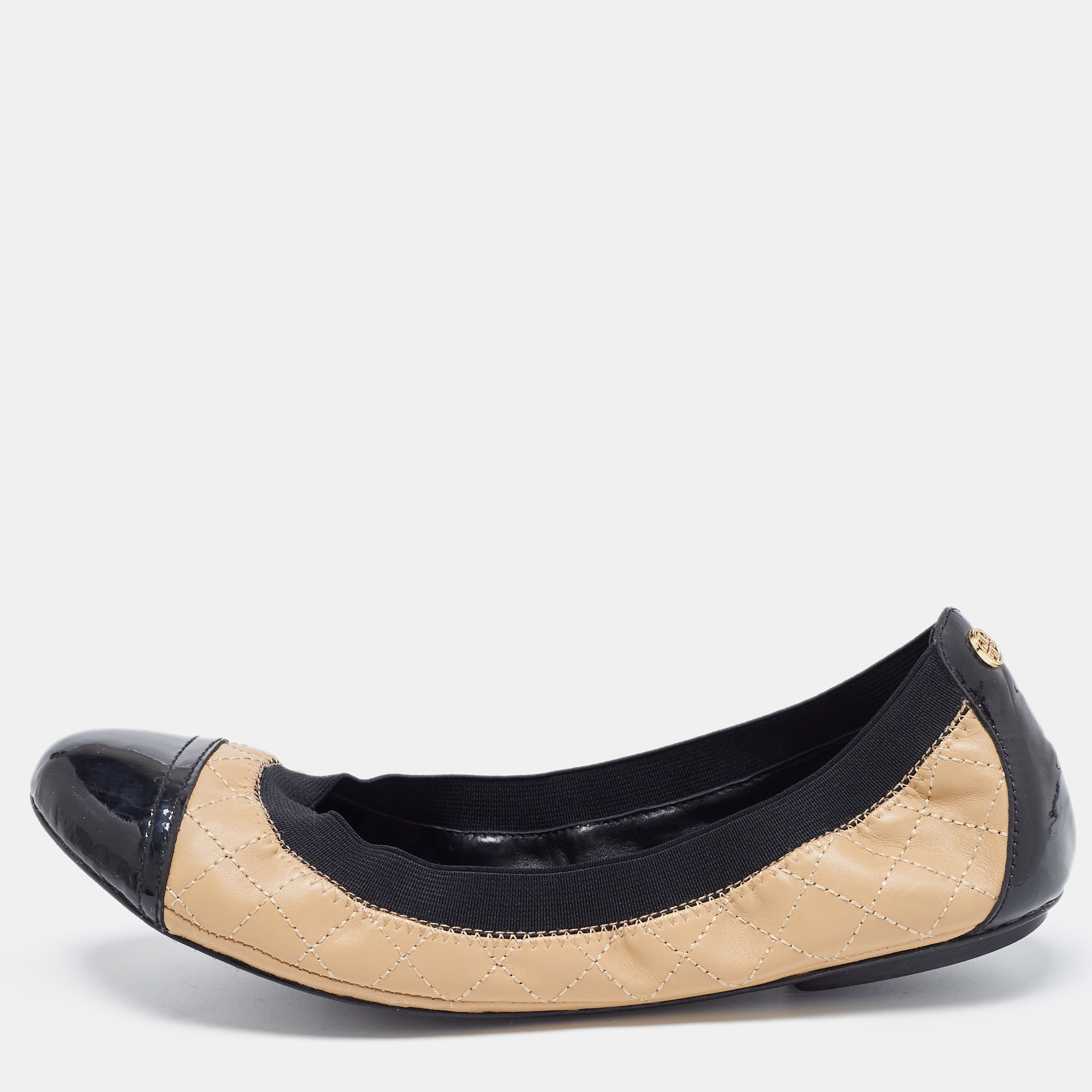 Tory Burch Beige/Black Patent And Leather Quilted Detail Scrunch Ballet Flats Size 38.5