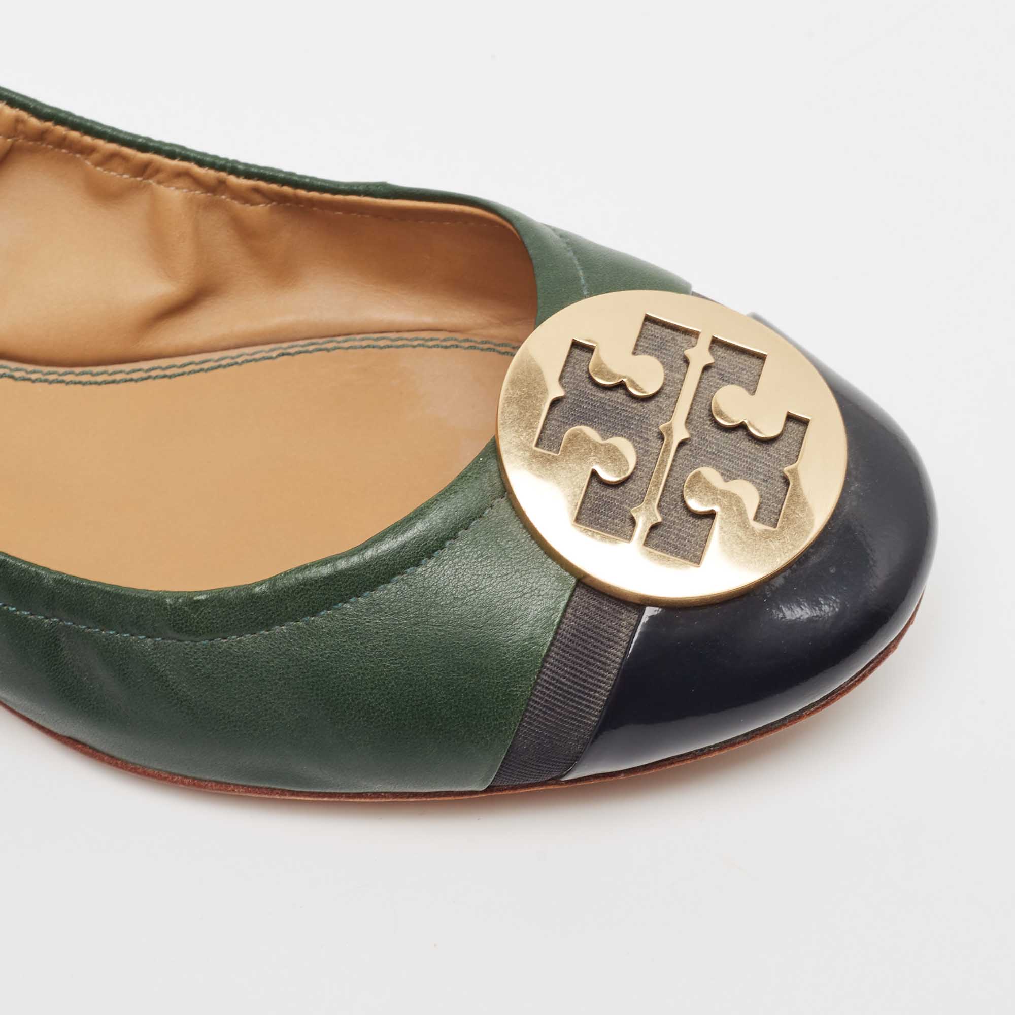 Tory Burch Green/Black Leather And Patent Leather Cap Toe Ballet Flats Size 40