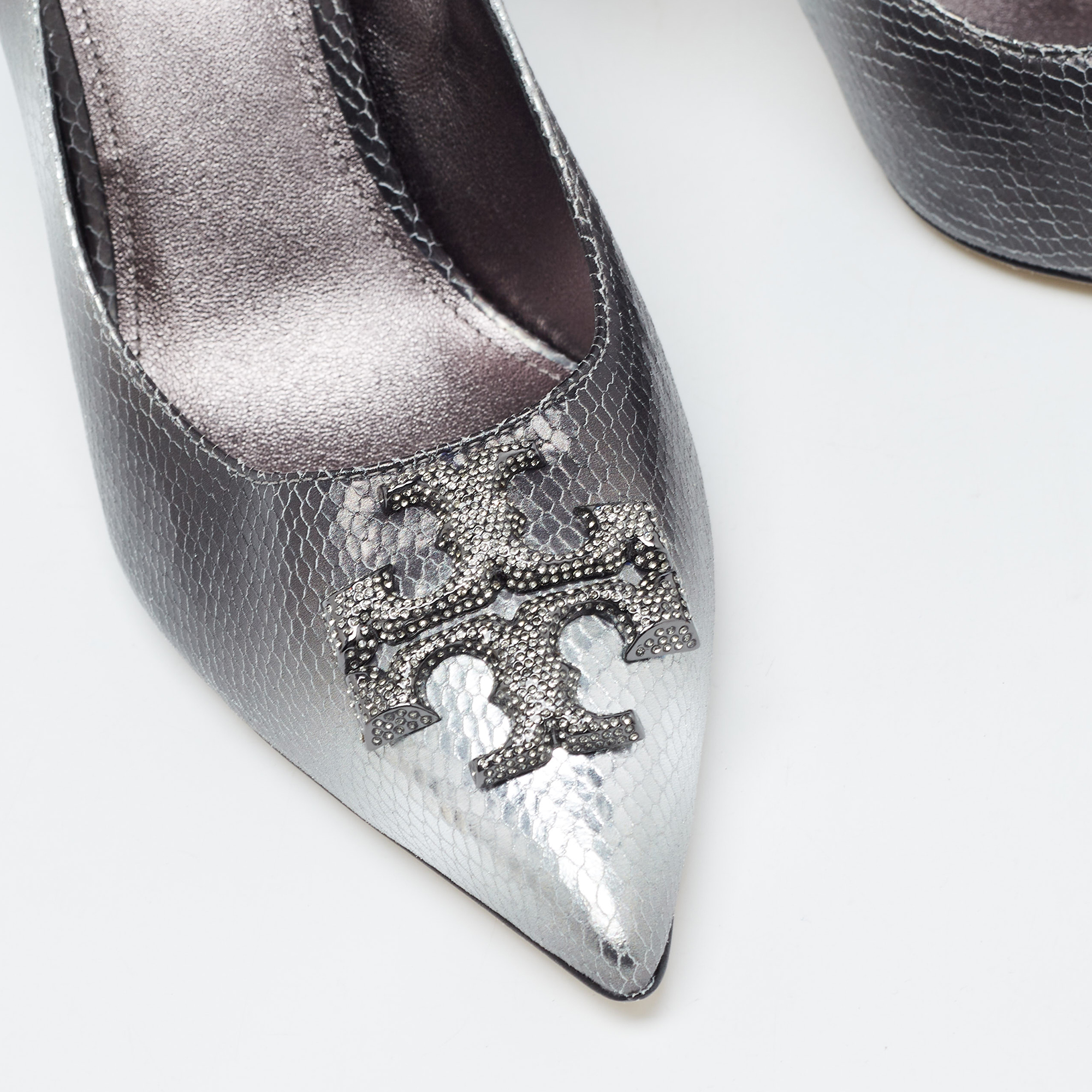 Tory Burch Silver Python Embossed Leather Logo Pumps Size 39