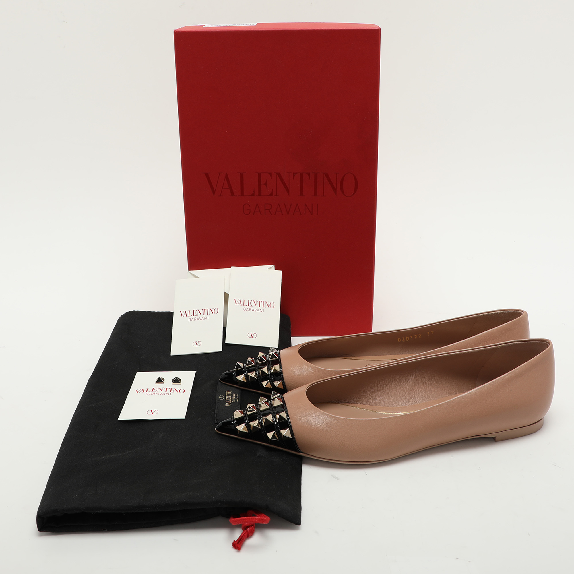 Valentino X Alcove Beige Leather Rockstud Cap Toe Ballet Flats Size 37