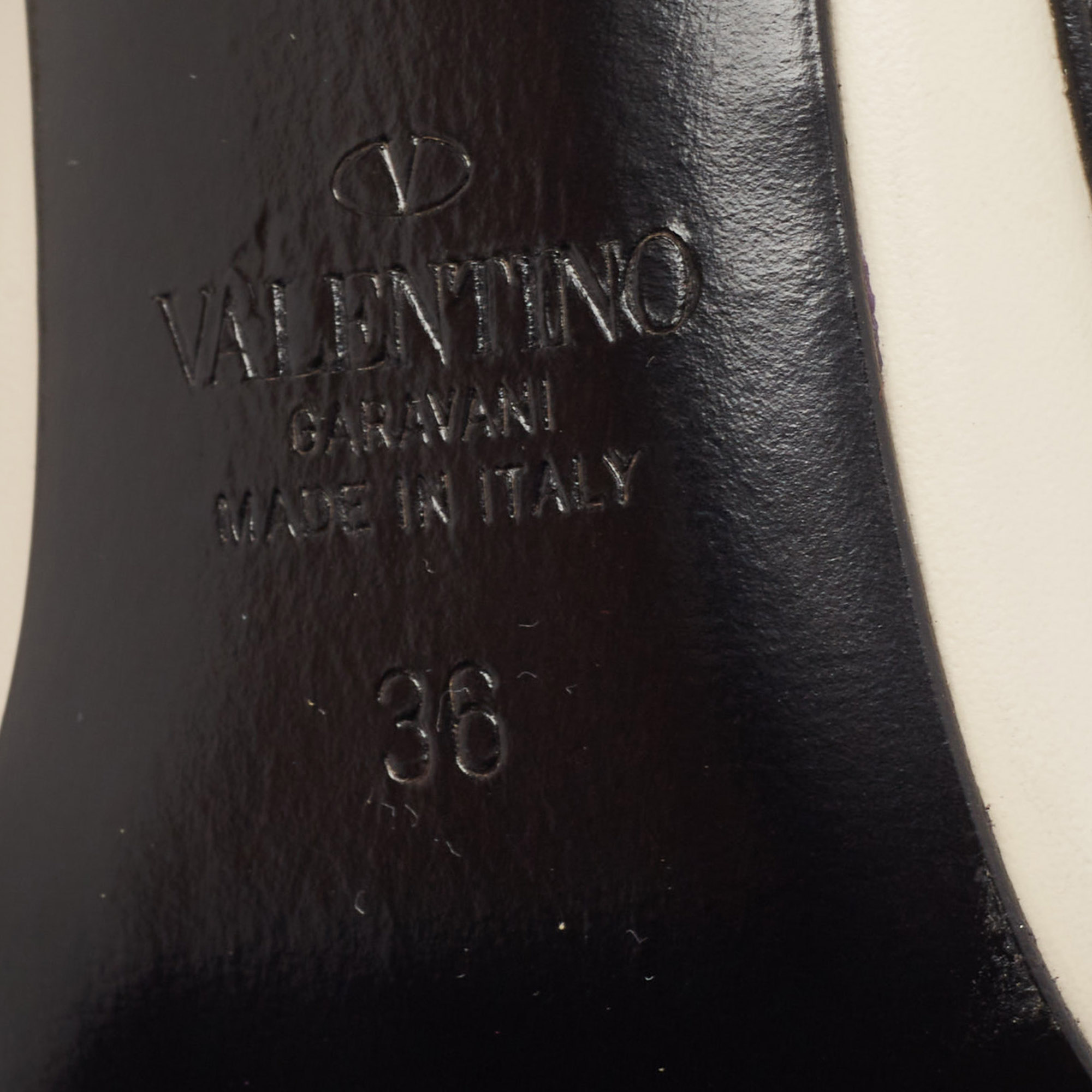 Valentino White/Black Leather Rockstud Ankle Strap Pumps Size 36