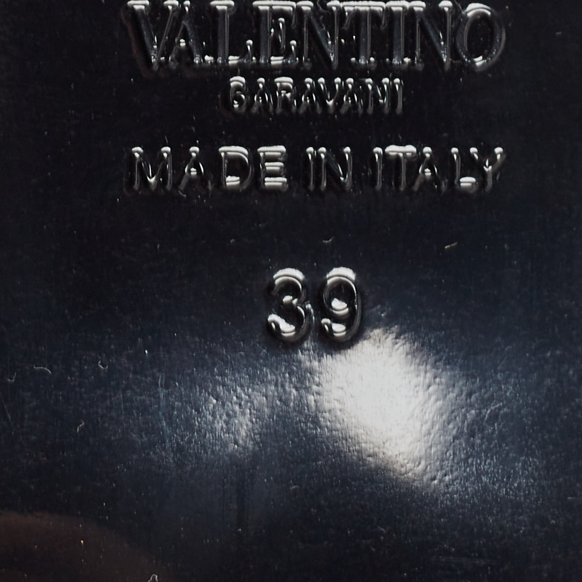 Valentino Black Rubber Rockstud Flat Sandals Size 39