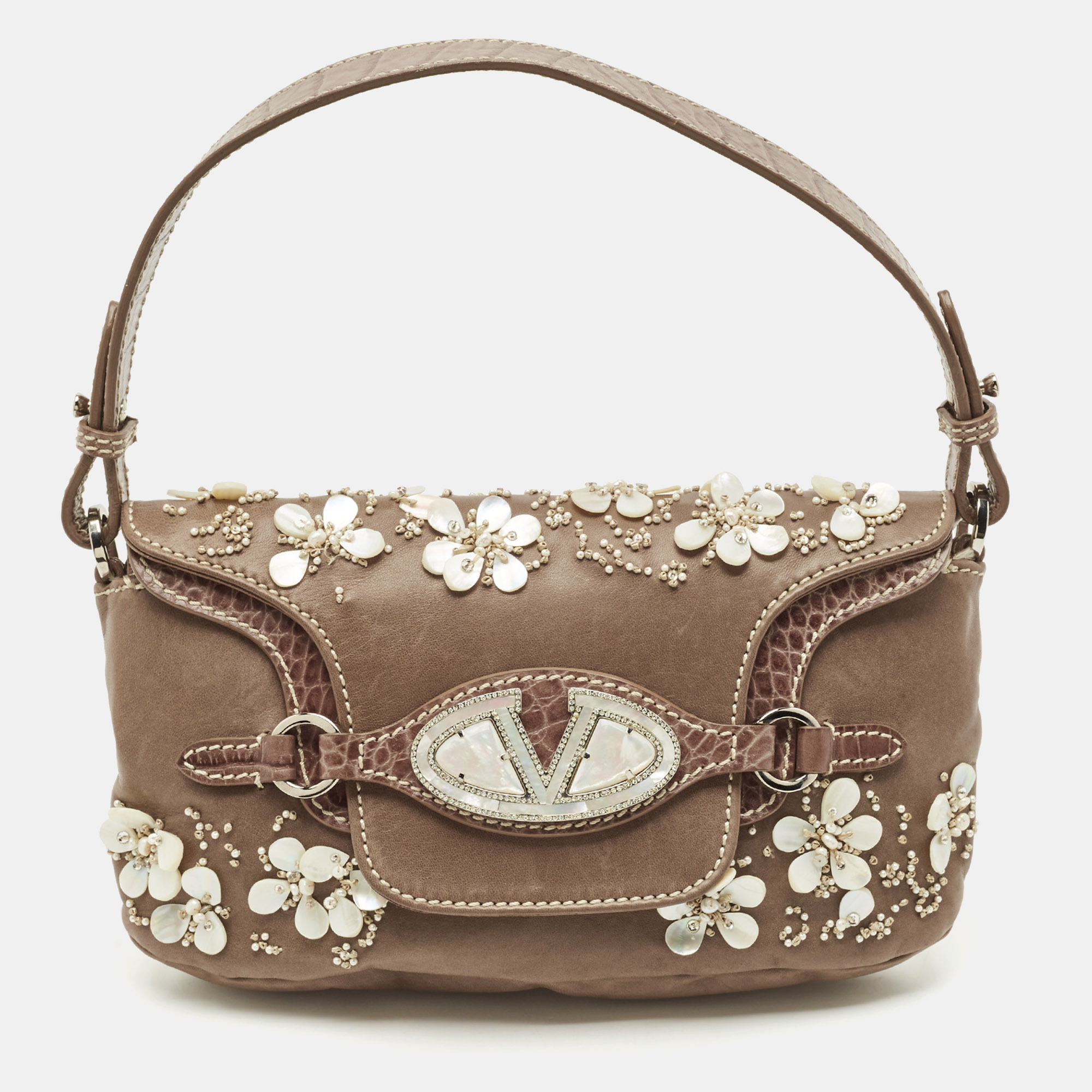 Valentino Beige Croc Embossed and Leather Pearl Embellished VLogo Shoulder Bag
Valentino Beige Croc Embossed and Leather Pearl Embellished VLogo Shoulder Bag