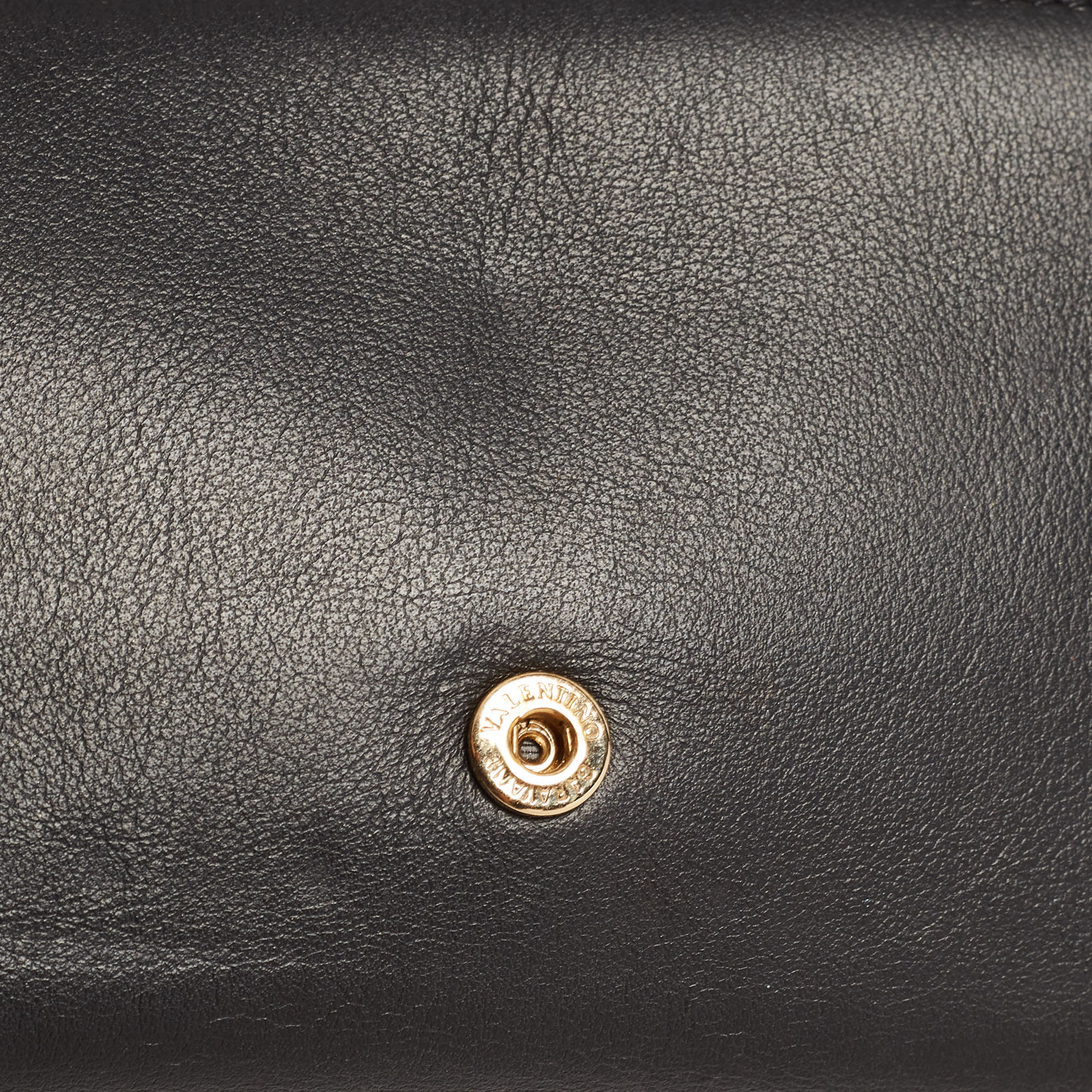 Valentino Black Leather Rockstud Wallet On Chain
