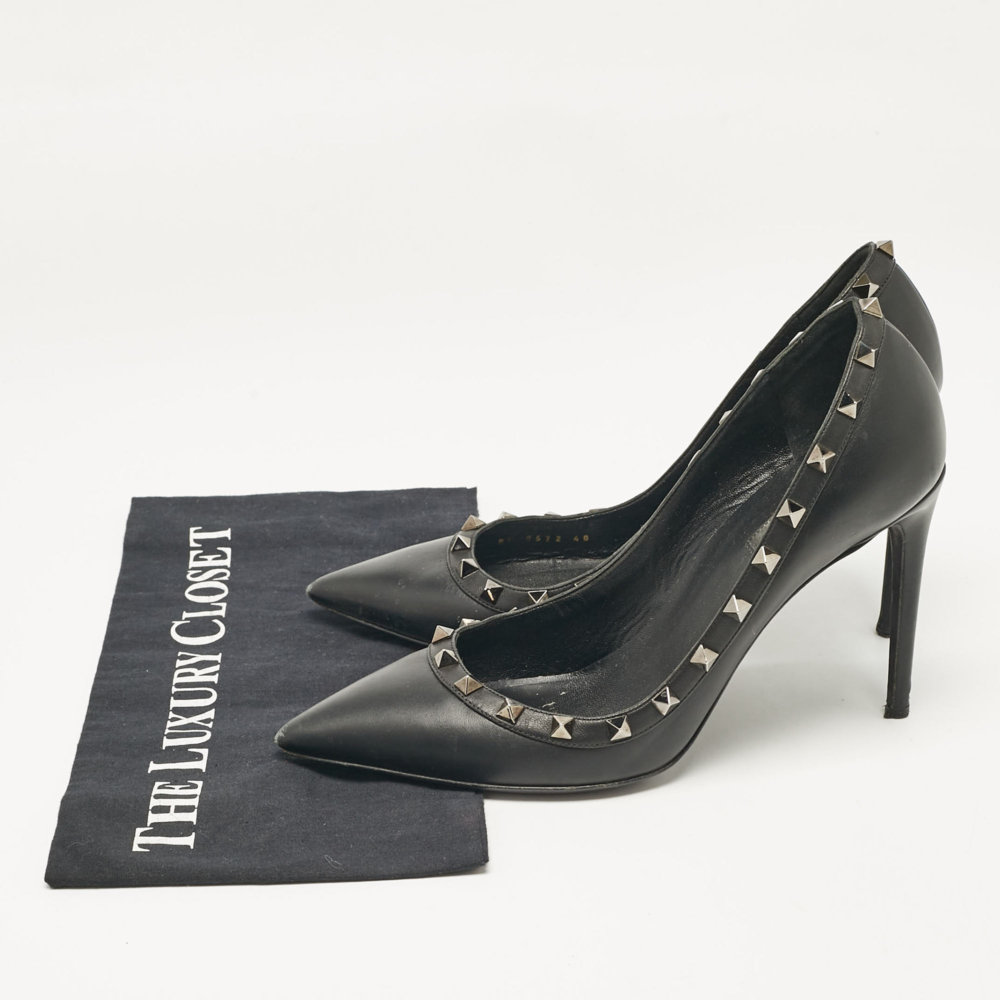 Valentino Black Leather Rockstud Pumps Size 40