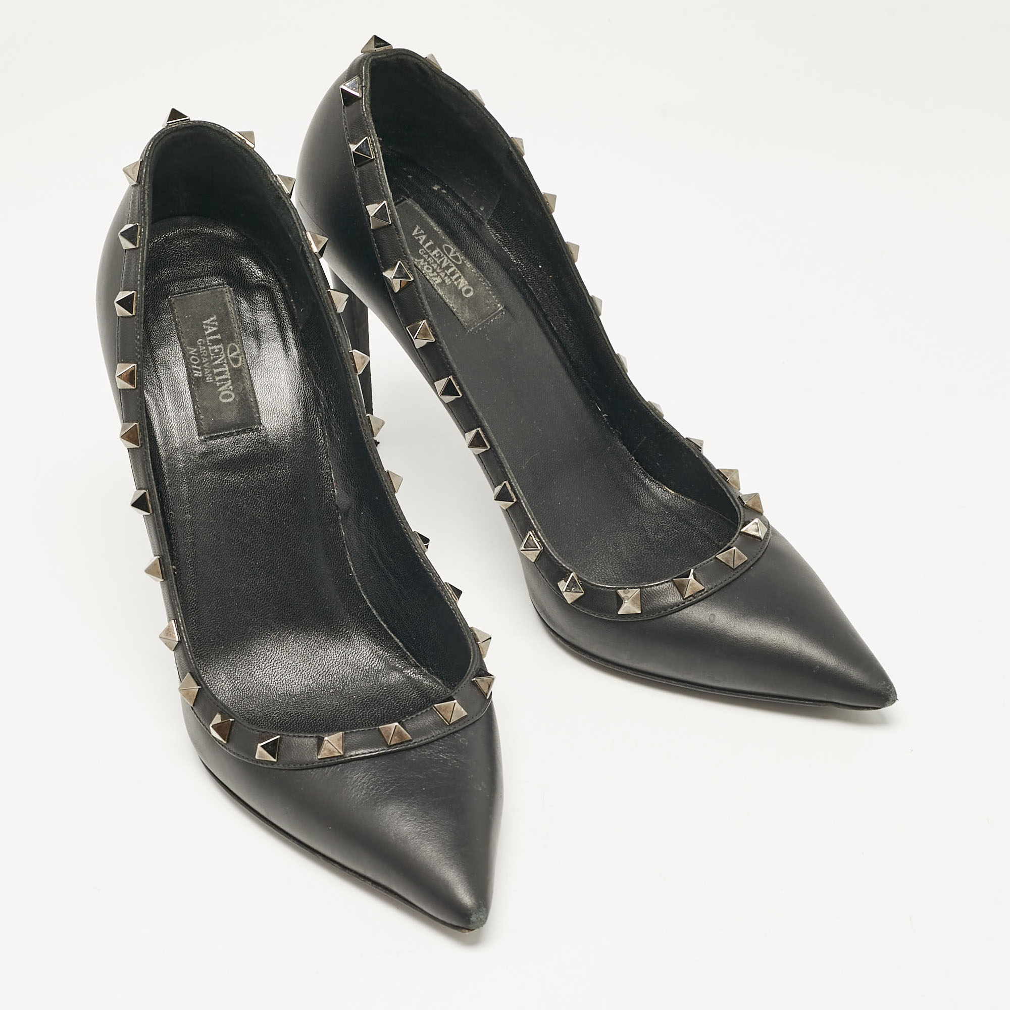 Valentino Black Leather Rockstud Pumps Size 40