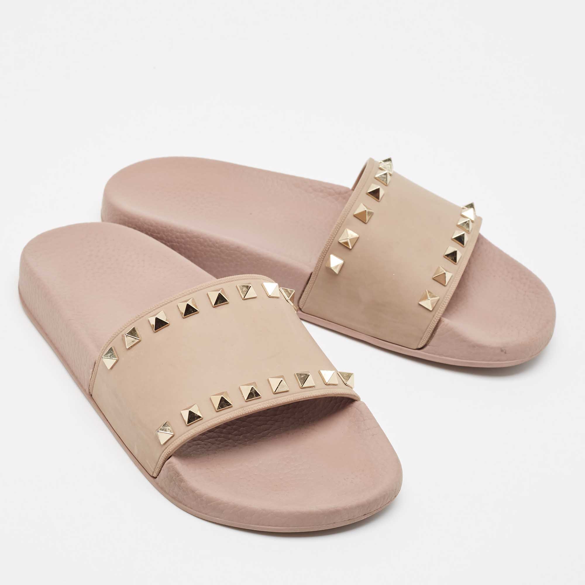 Valentino Dusty Pink Rubber Rockstud Slides Size 38