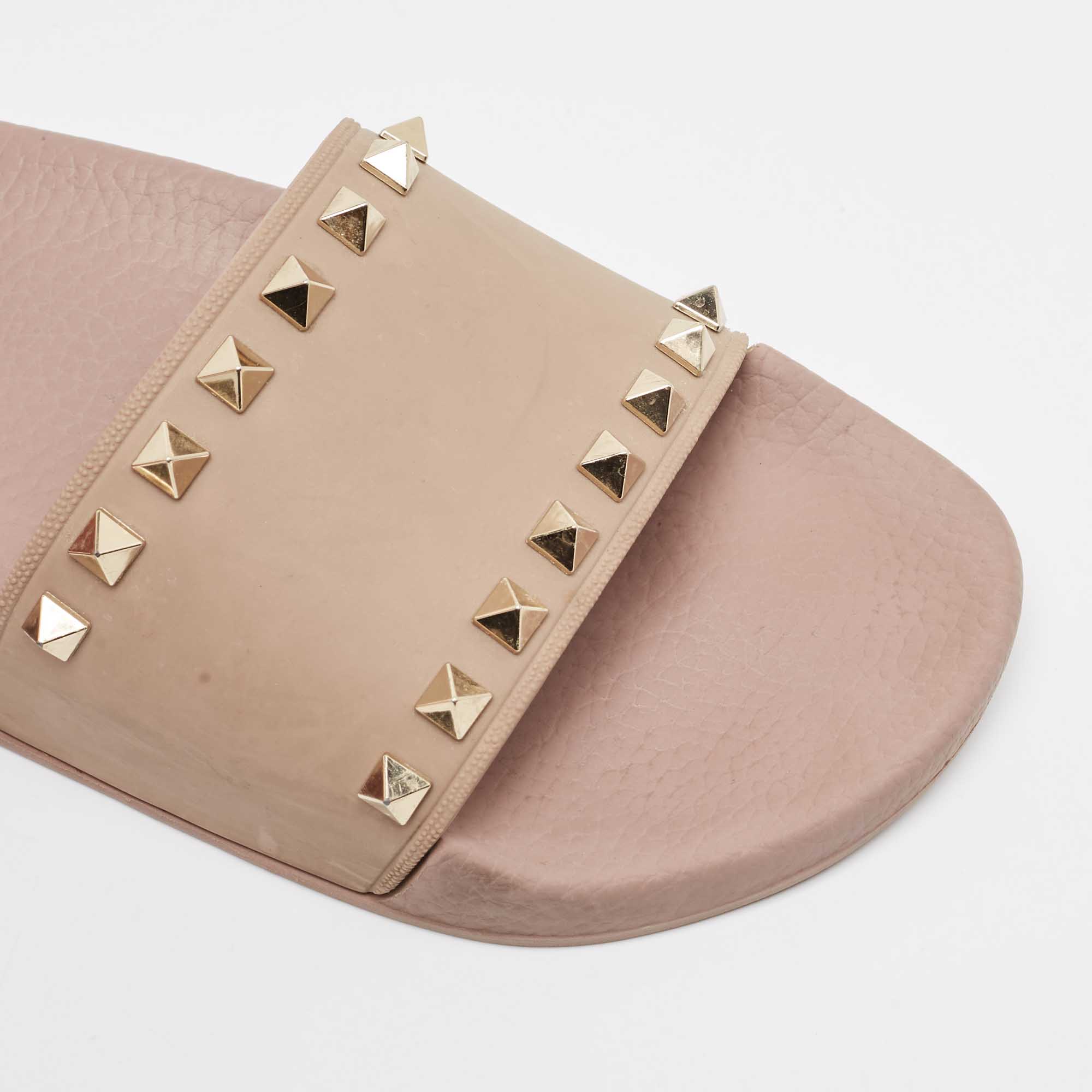 Valentino Dusty Pink Rubber Rockstud Slides Size 38