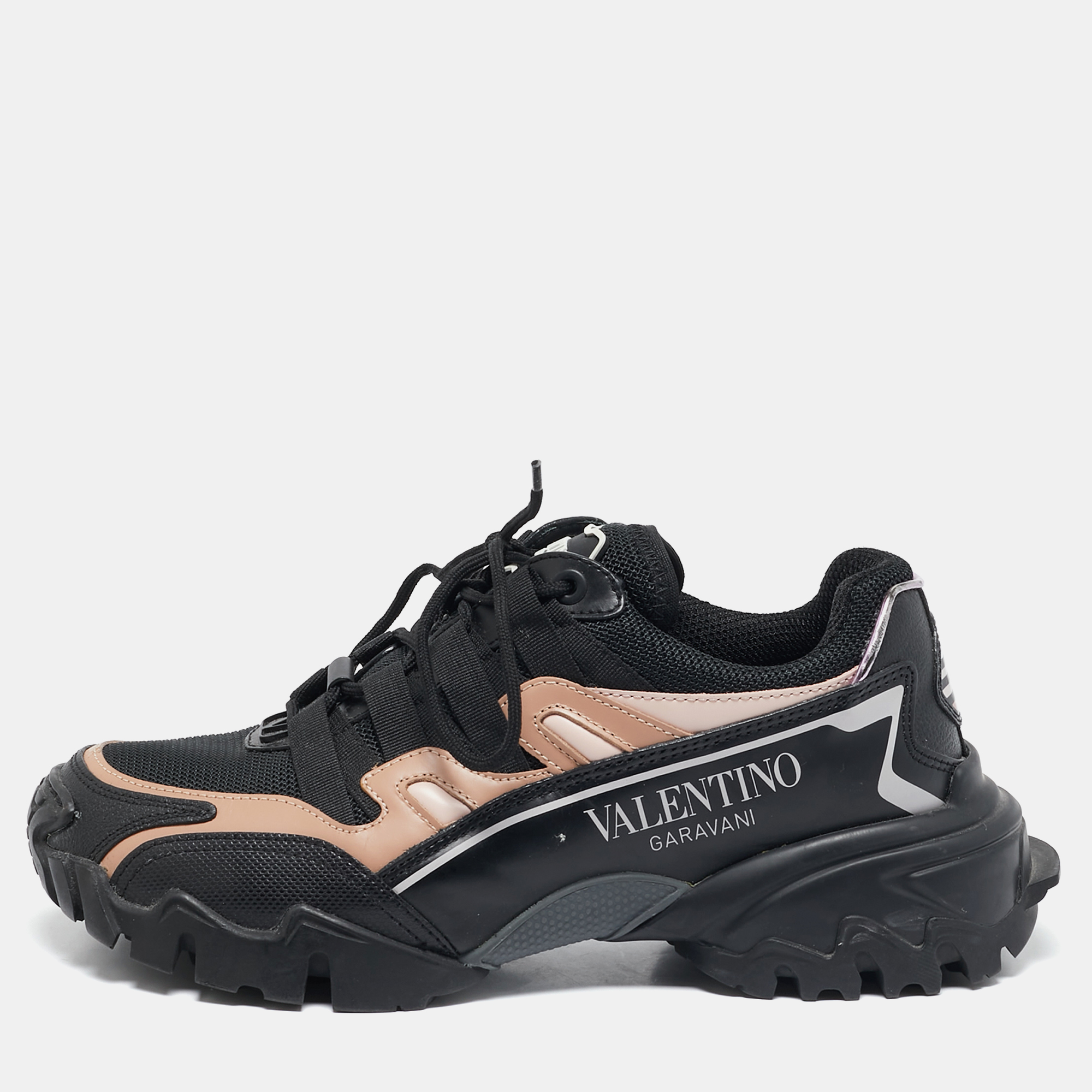 Valentino Fluorescent Black/Beige Mesh and Leather Climbers Sneakers Size
Valentino Fluorescent Black/Beige Mesh and Leather Climbers Sneakers Size