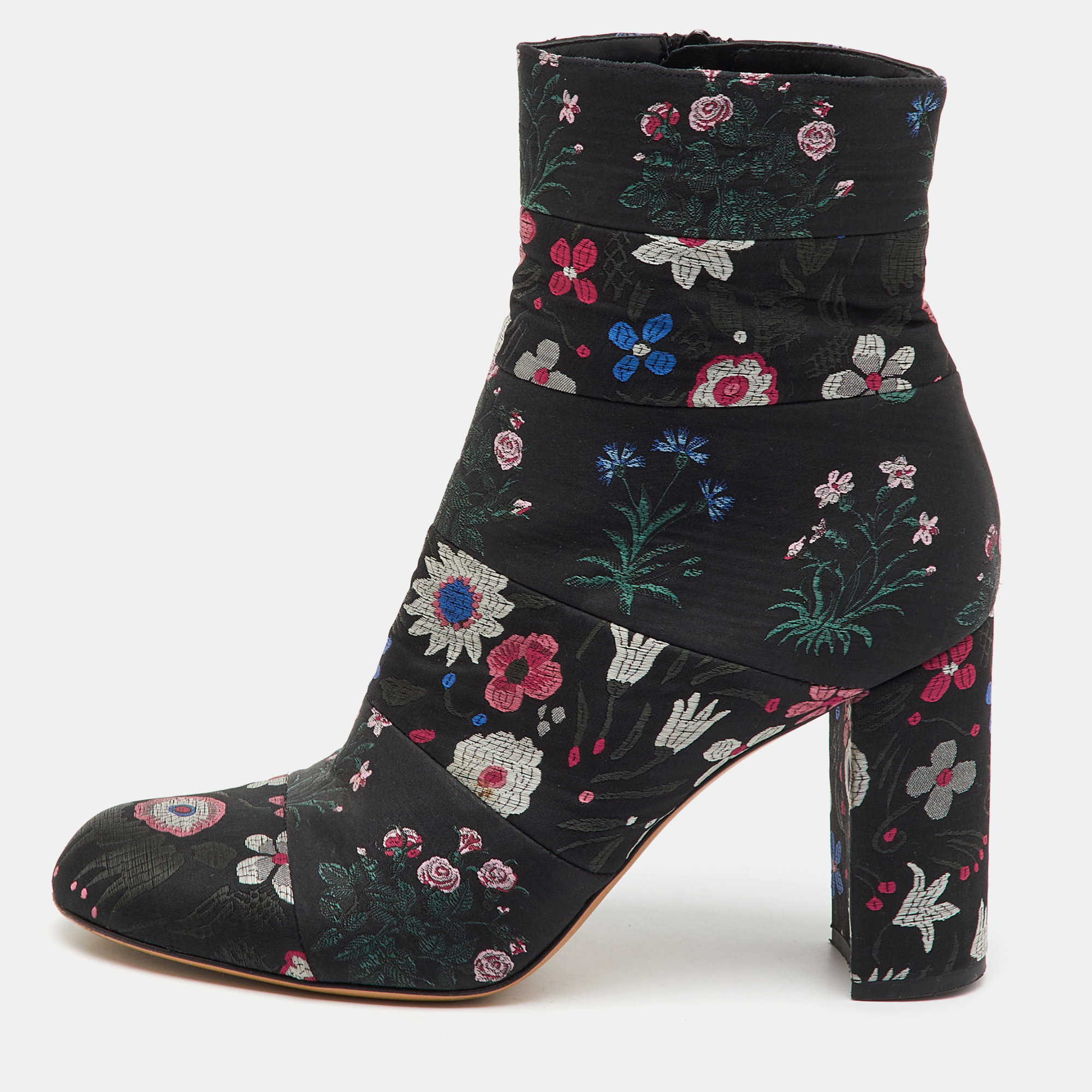 Valentino Black Fabric Floral Print Block Heel Ankle Length Boots Size
Valentino Black Fabric Floral Print Block Heel Ankle Length Boots Size
