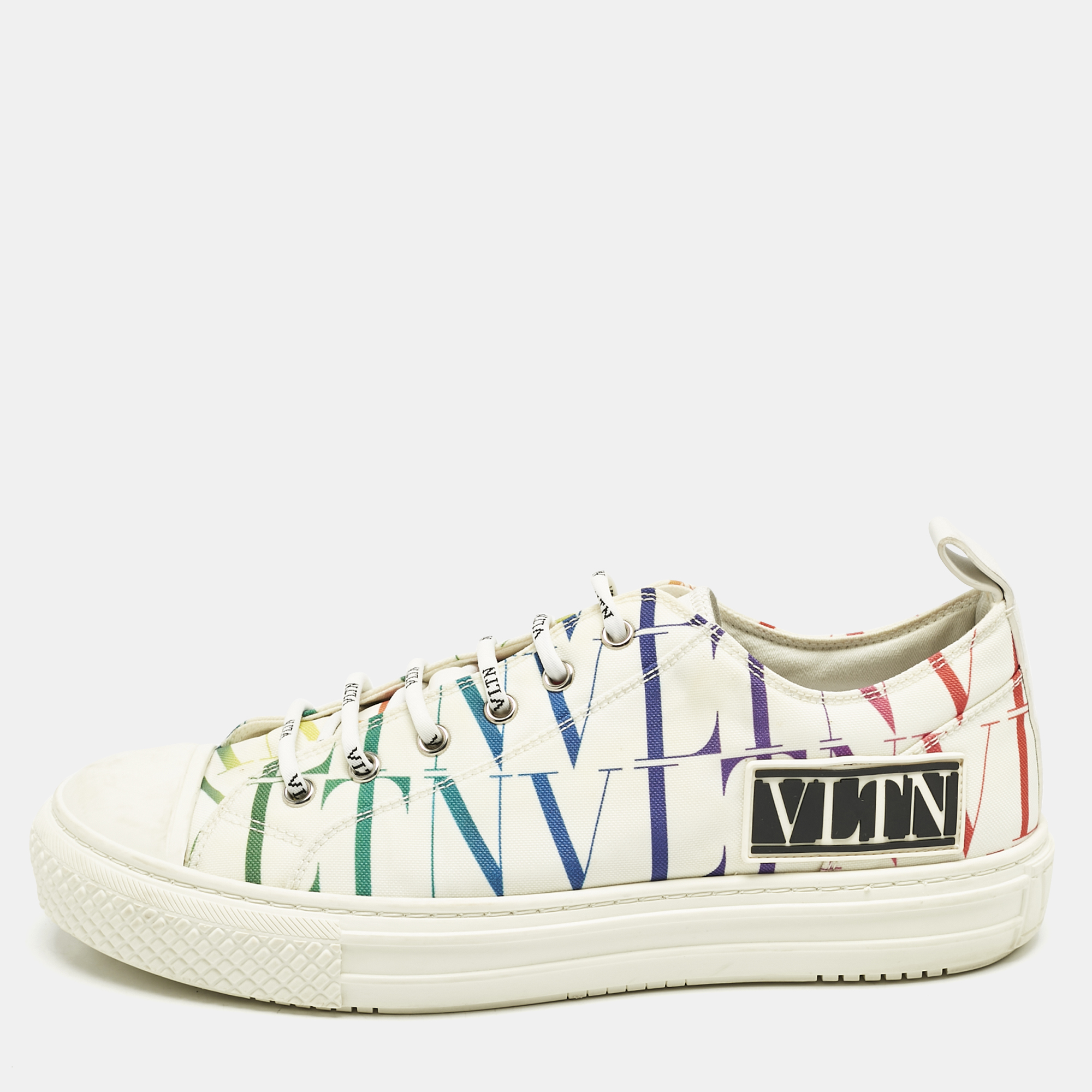 Valentino White Canvas VLTN Logo Allover Giggies Times Low Top Sneakers Size
Valentino White Canvas VLTN Logo Allover Giggies Times Low Top Sneakers Size
