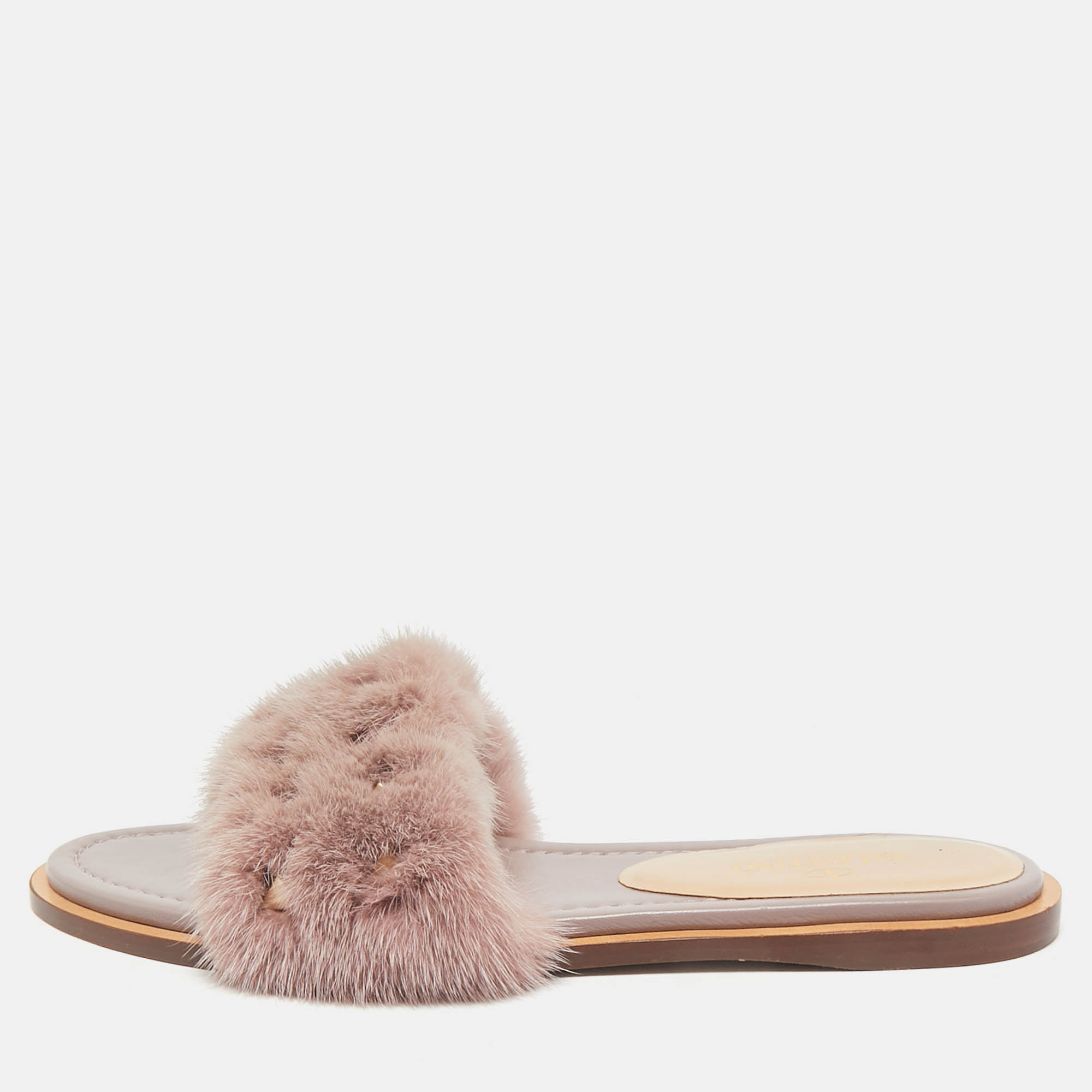 Valentino Dusty Pink Mink Fur Rockstud Flat Slide Sandals Size
Valentino Dusty Pink Mink Fur Rockstud Flat Slide Sandals Size