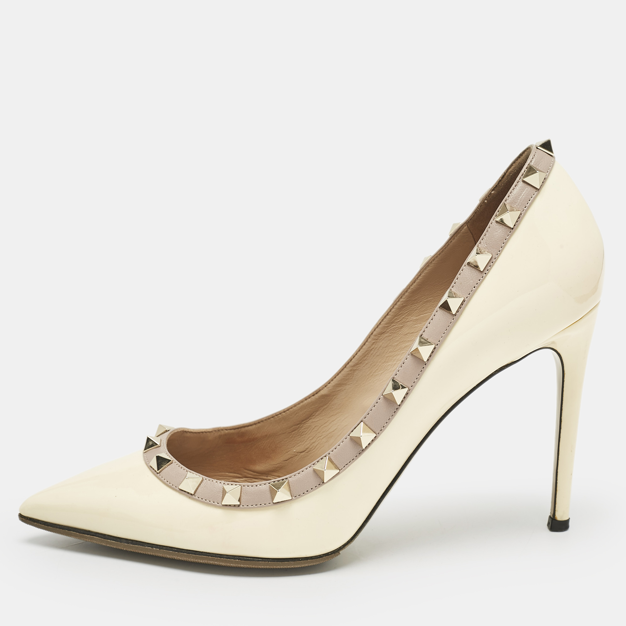 Valentino Cream/Beige Patent Leather Rockstud Pointed Toe Pumps Size
Valentino Cream/Beige Patent Leather Rockstud Pointed Toe Pumps Size