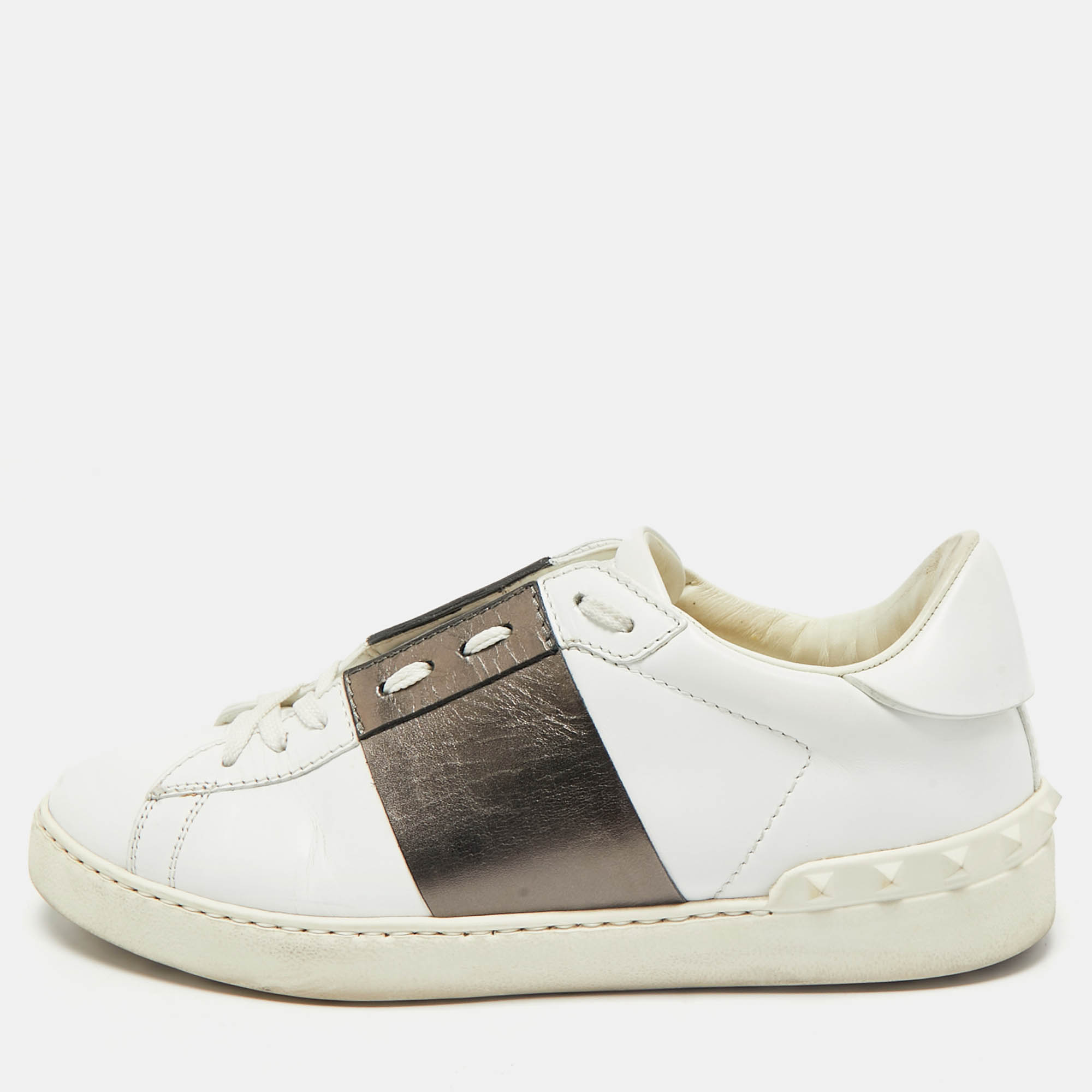 Valentino White/Bronze Leather Open For A Change Rockstud Sneakers Size
Valentino White/Bronze Leather Open For A Change Rockstud Sneakers Size